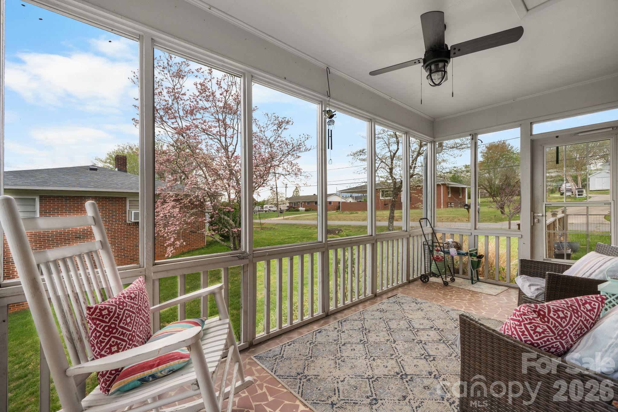 118 Whitley Road — Morganton