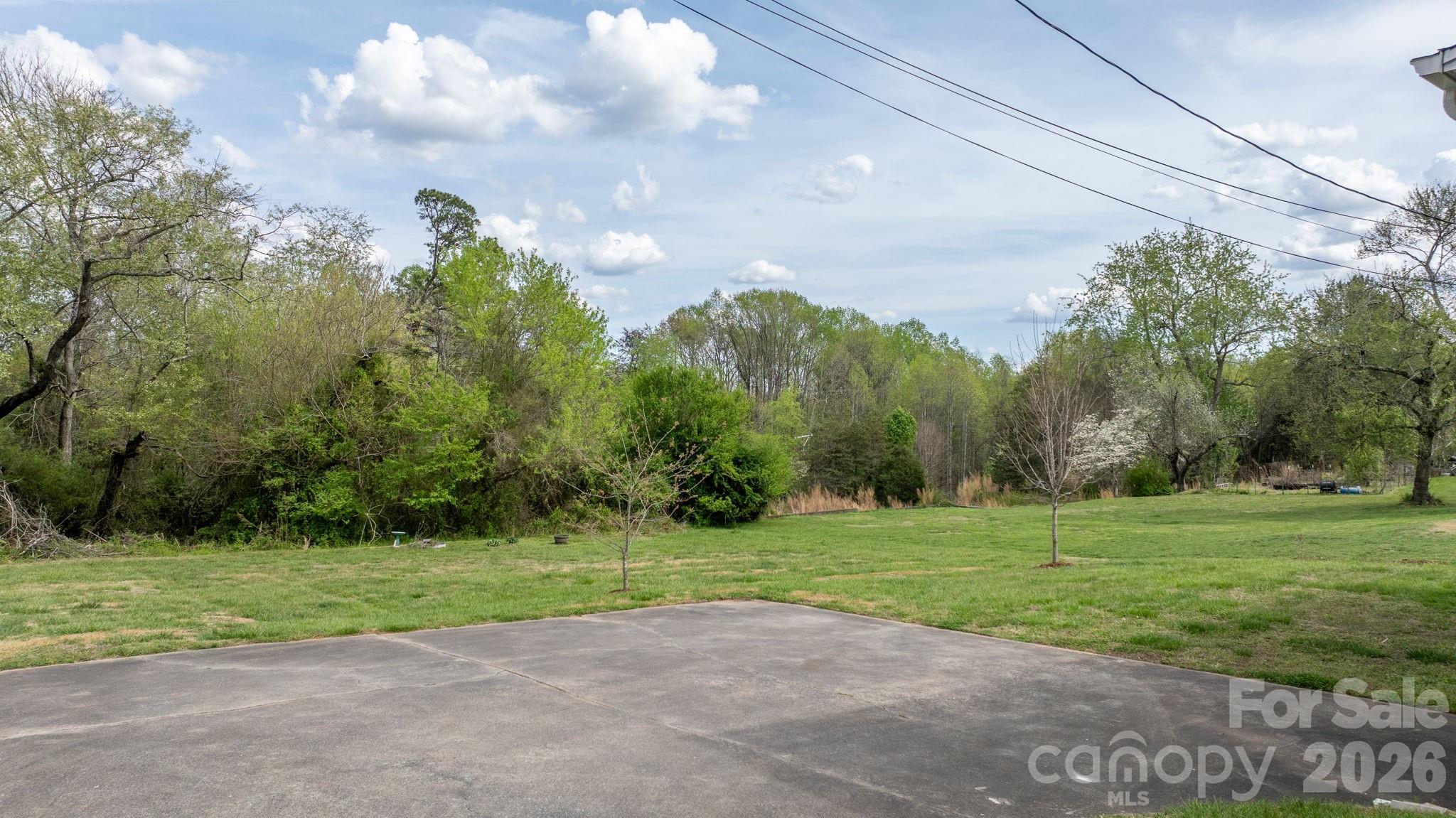 118 Whitley Road — Morganton
