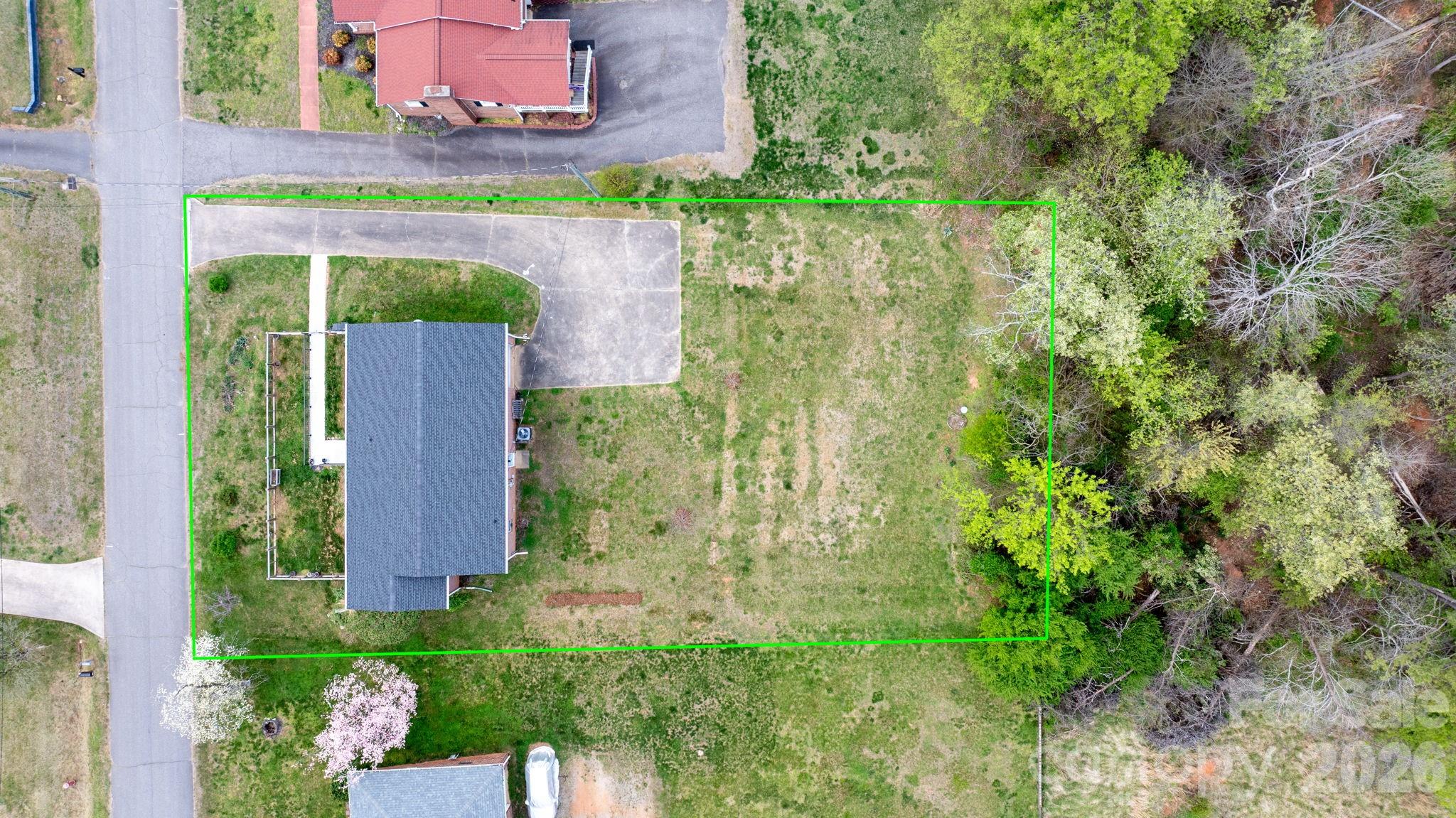 118 Whitley Road — Morganton