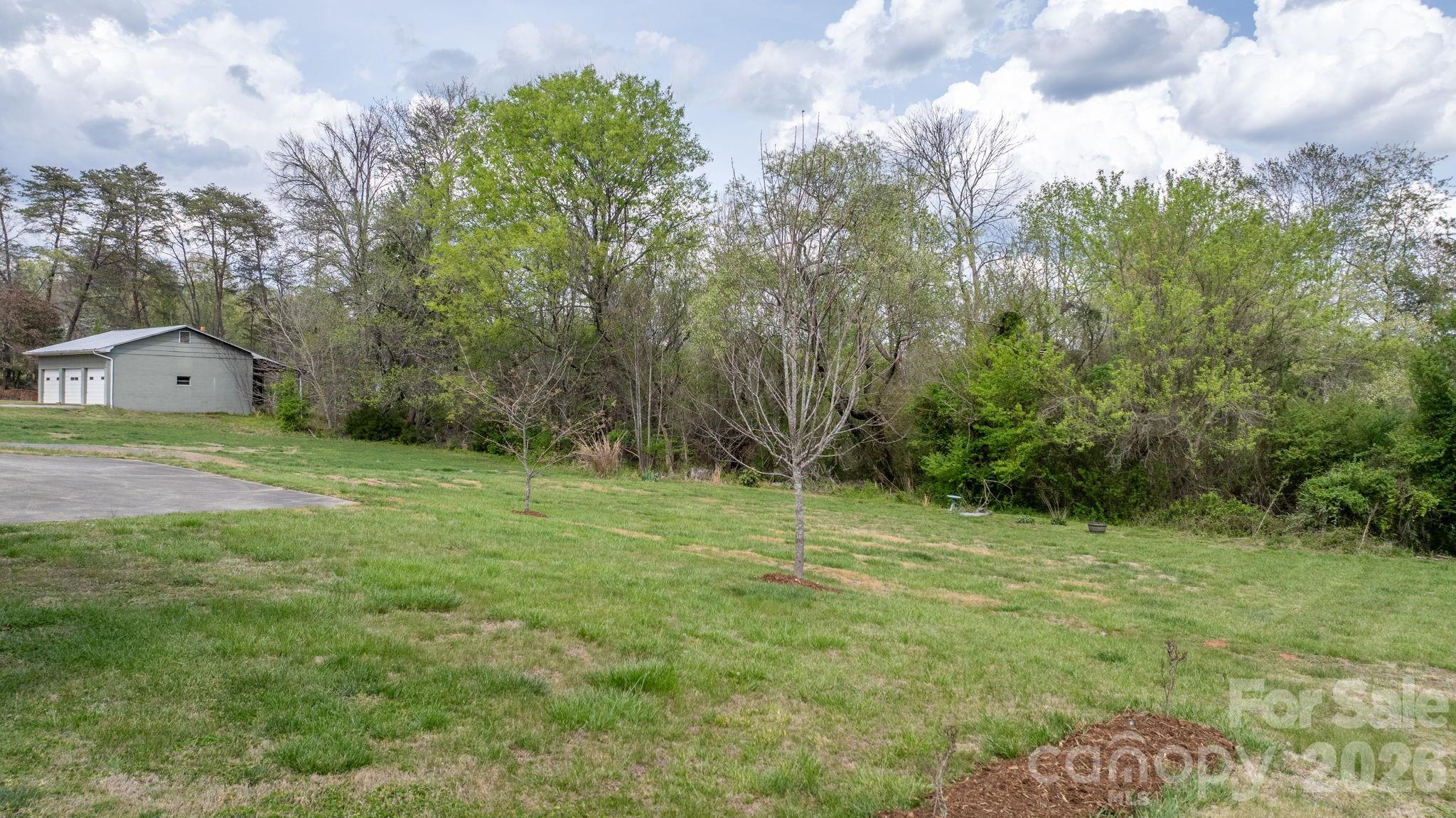 118 Whitley Road — Morganton