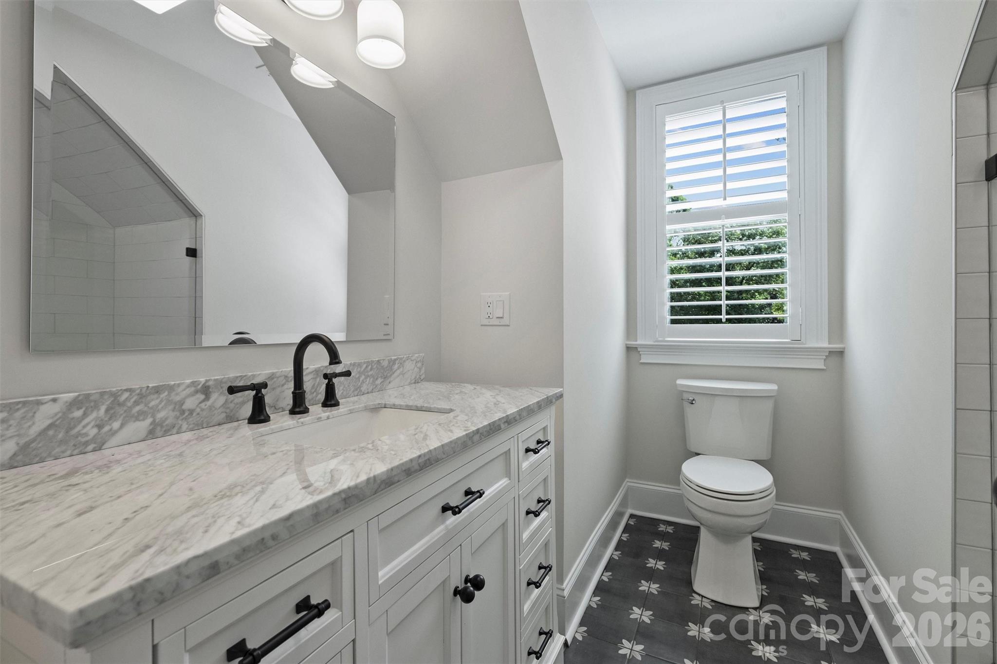 271 Beaten Path Road — Mooresville