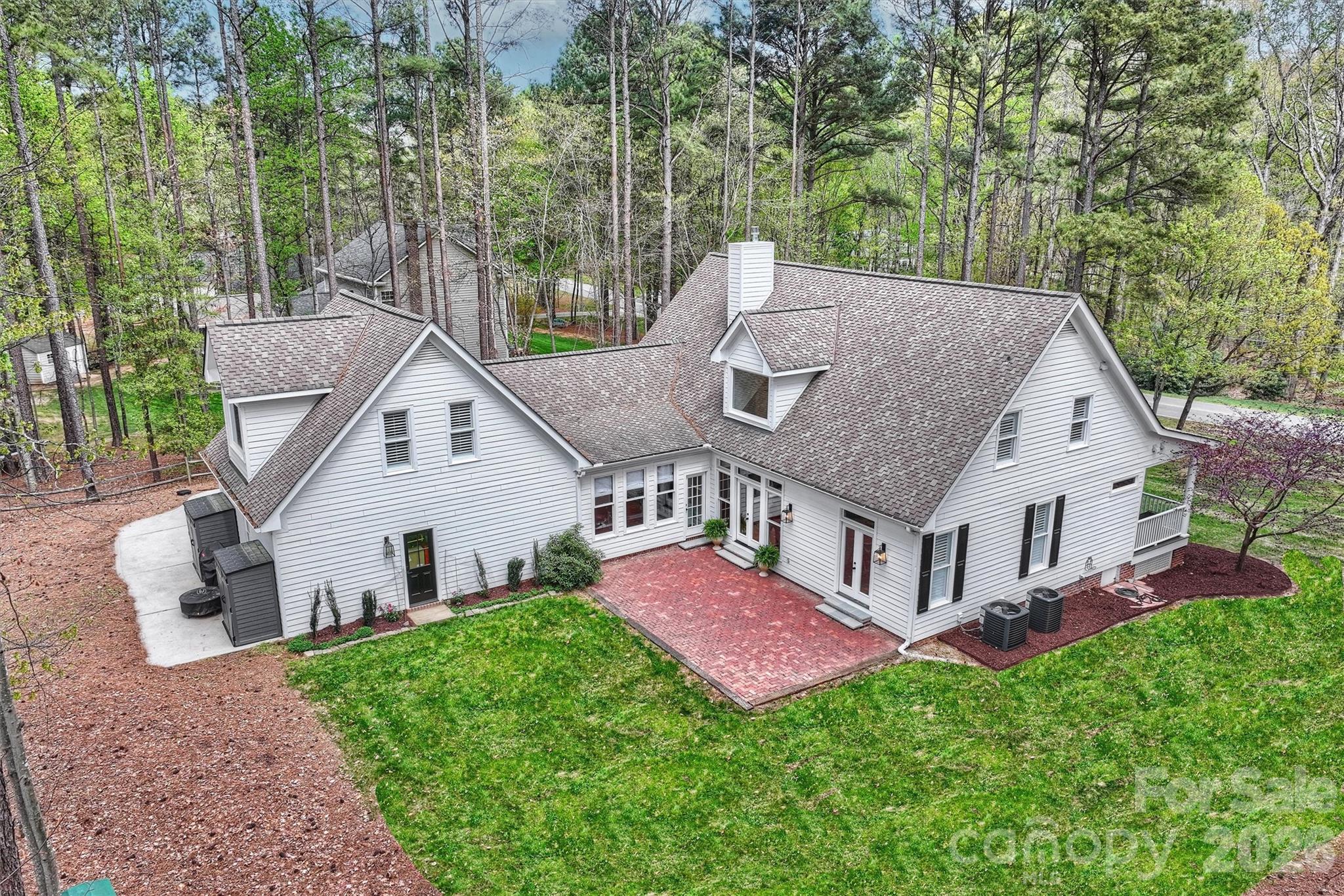 271 Beaten Path Road — Mooresville