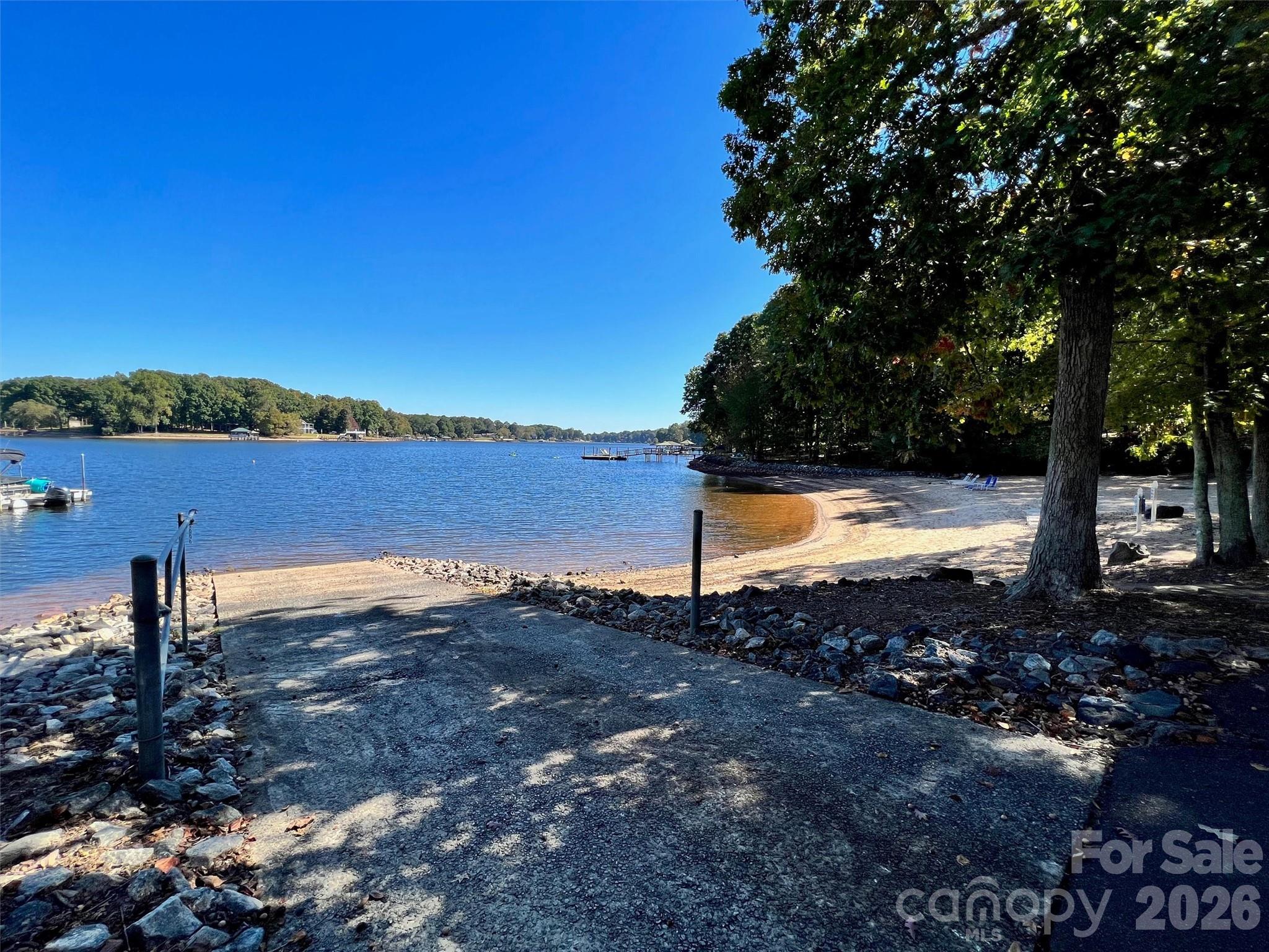271 Beaten Path Road — Mooresville
