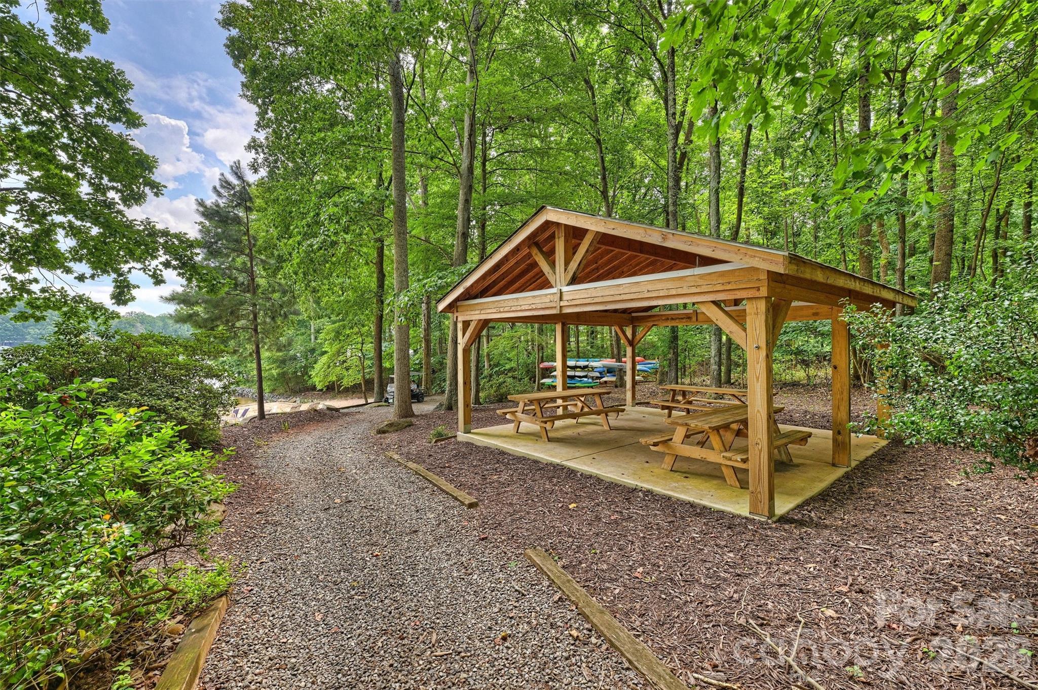 271 Beaten Path Road — Mooresville