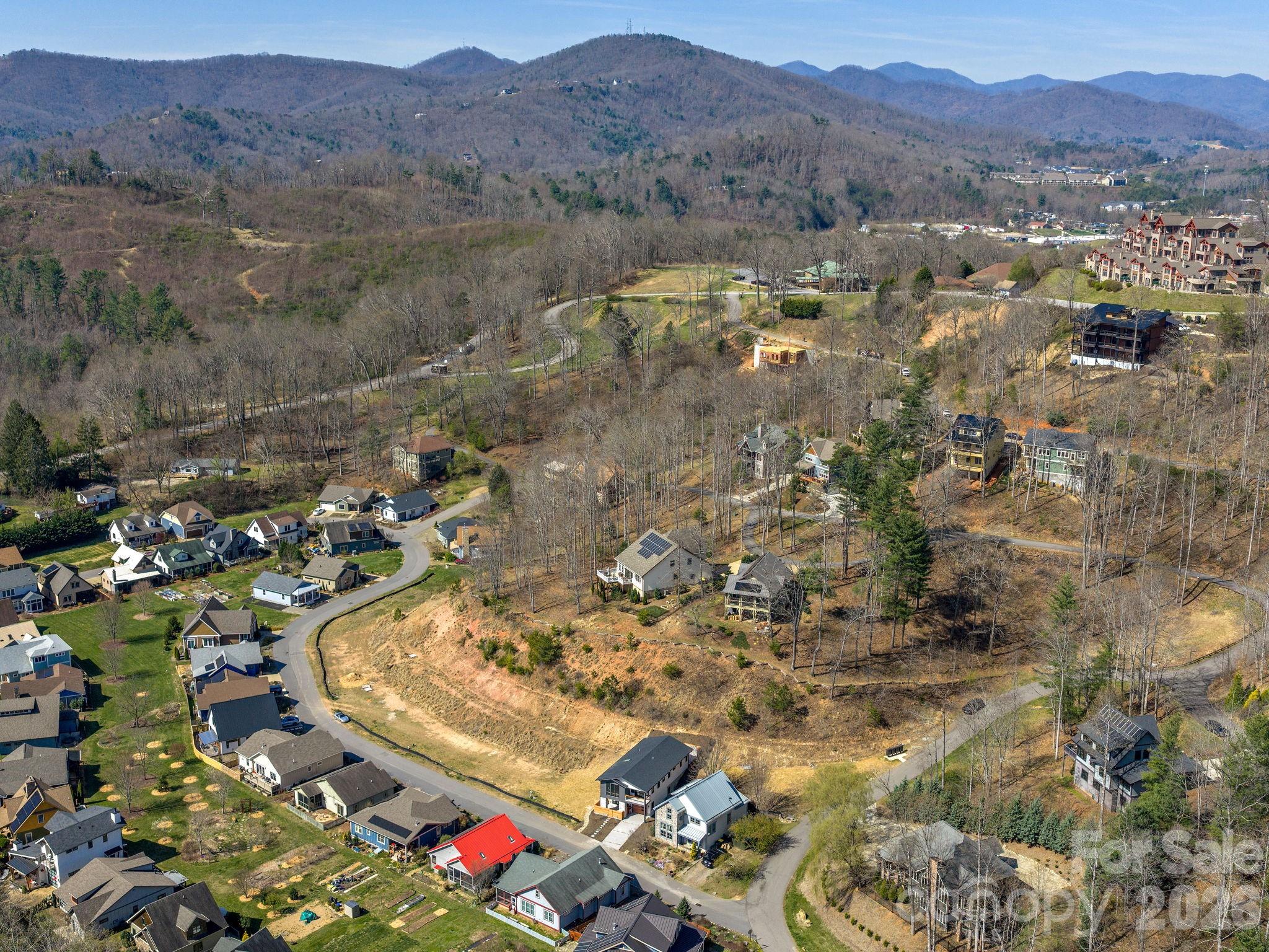 48 Verde Drive — Asheville