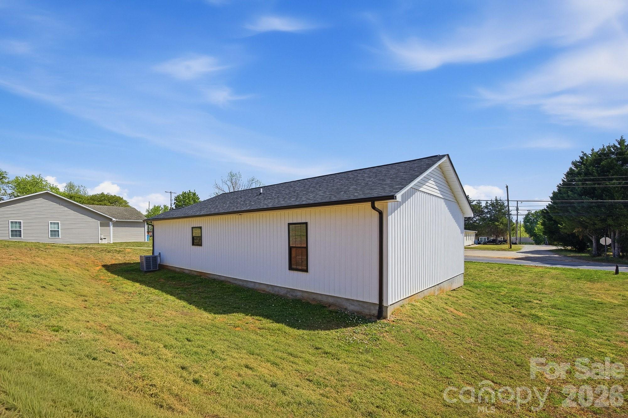 177 Duke Street — Granite Falls