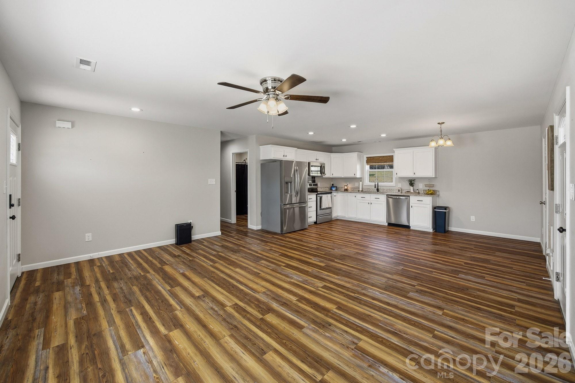 177 Duke Street — Granite Falls