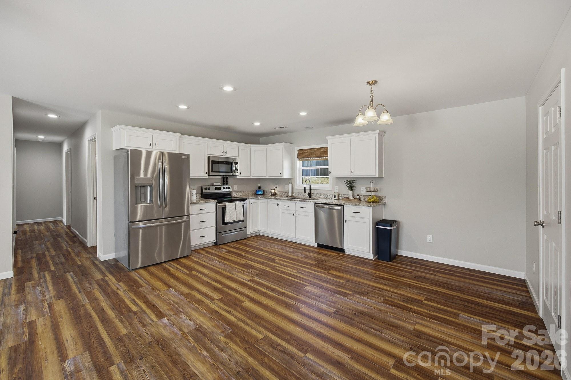 177 Duke Street — Granite Falls