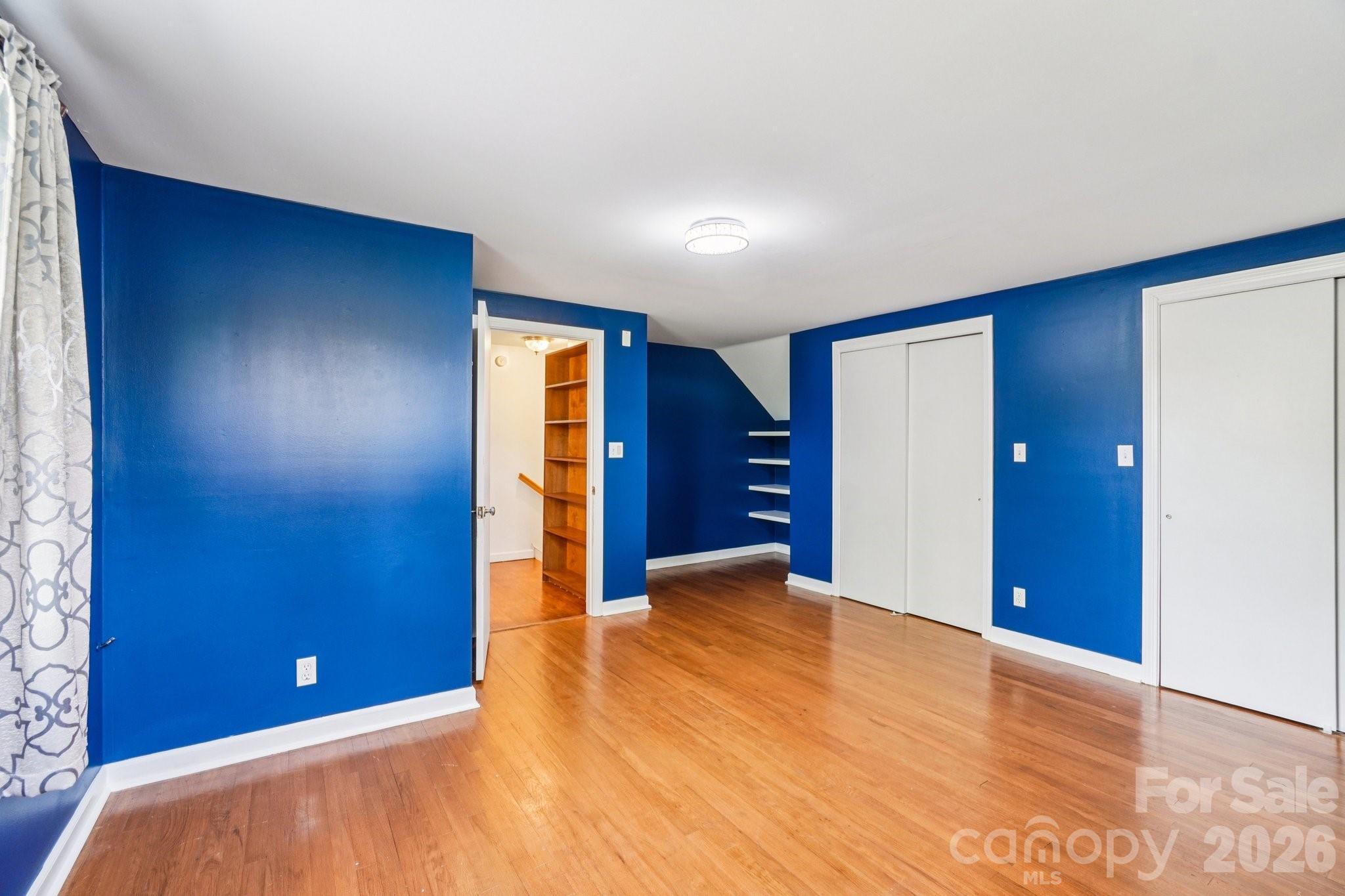 710 Heatherwood Drive — Hendersonville