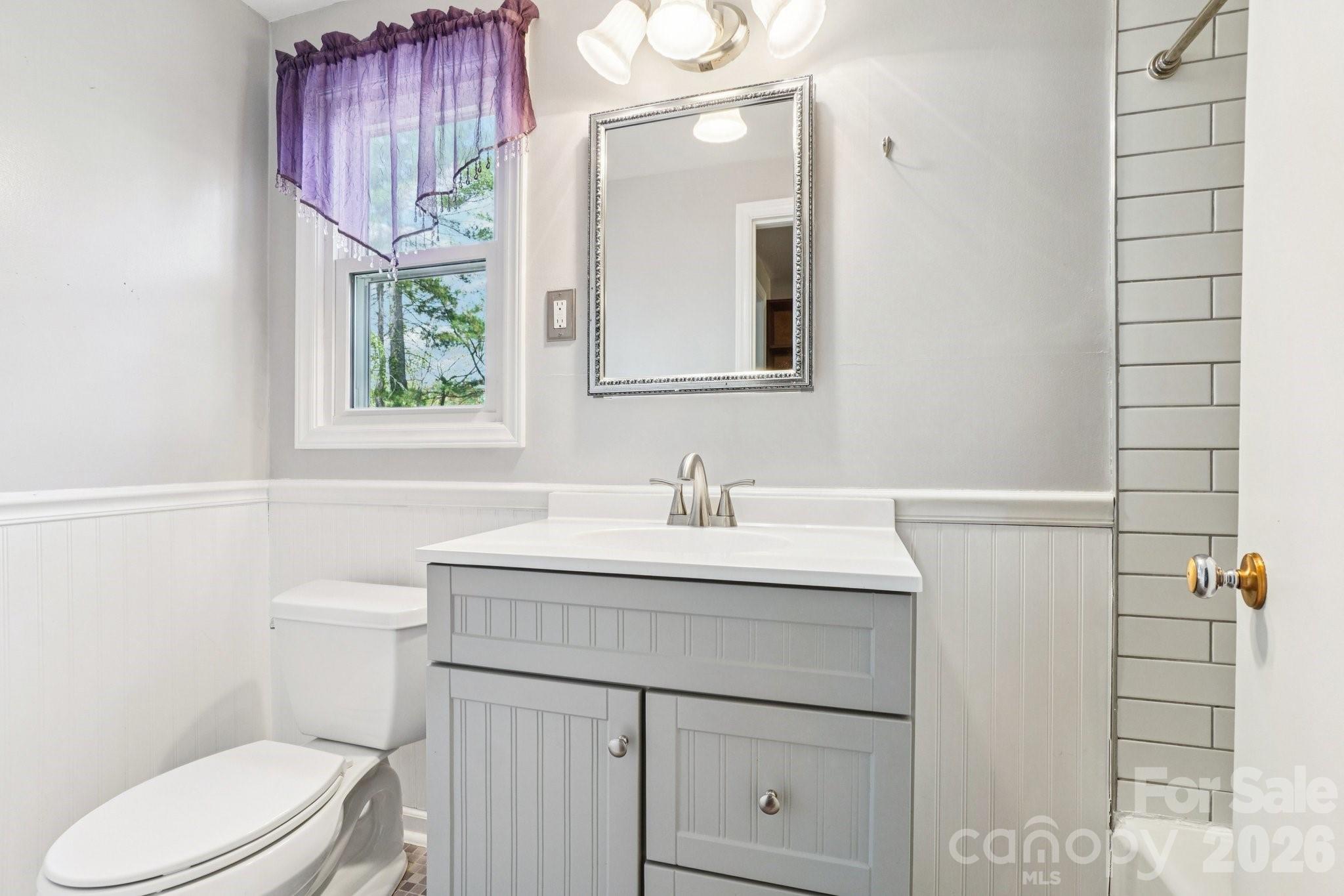 710 Heatherwood Drive — Hendersonville