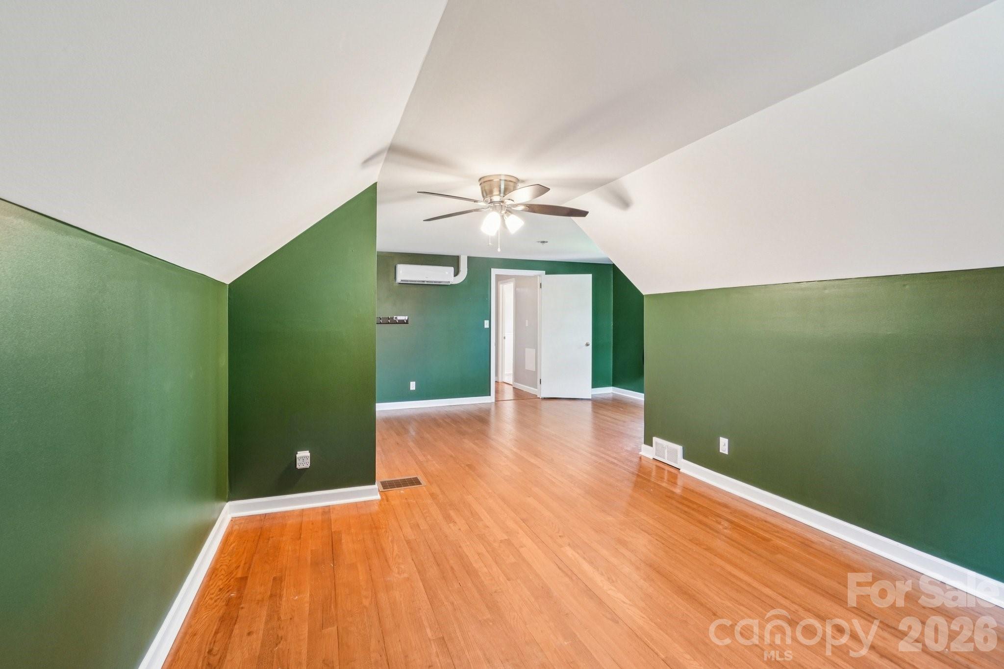 710 Heatherwood Drive — Hendersonville