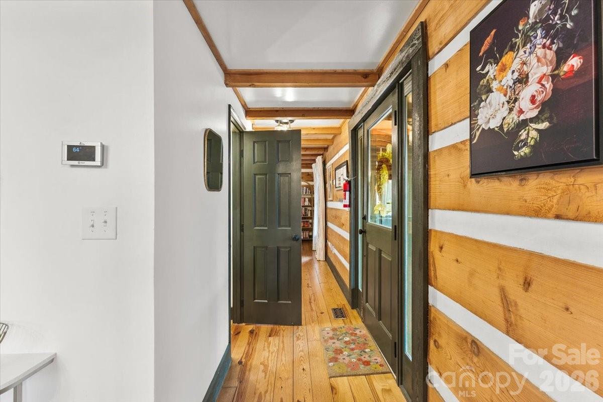 1444 Rich Mountain Road — Zionville