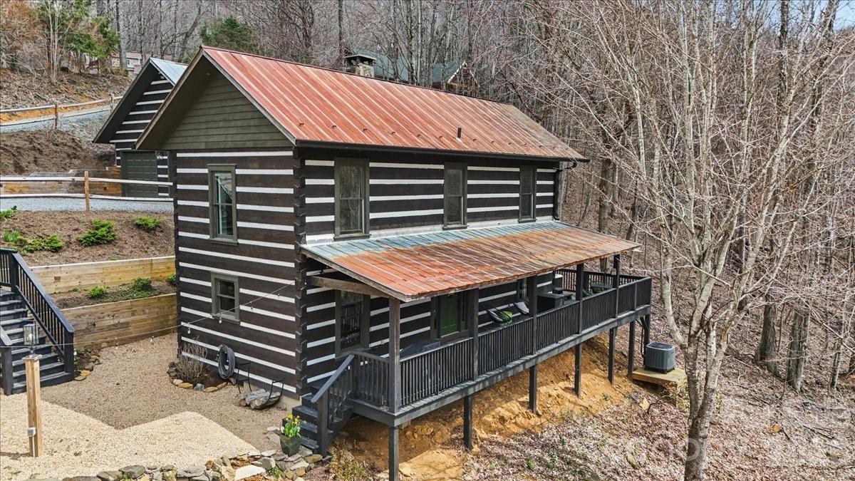 1444 Rich Mountain Road — Zionville