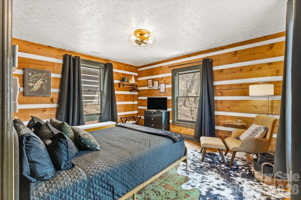 1444 Rich Mountain Road — Zionville