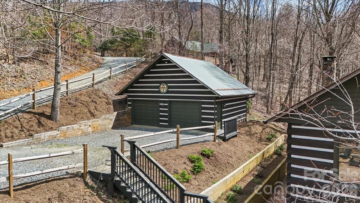 1444 Rich Mountain Road — Zionville