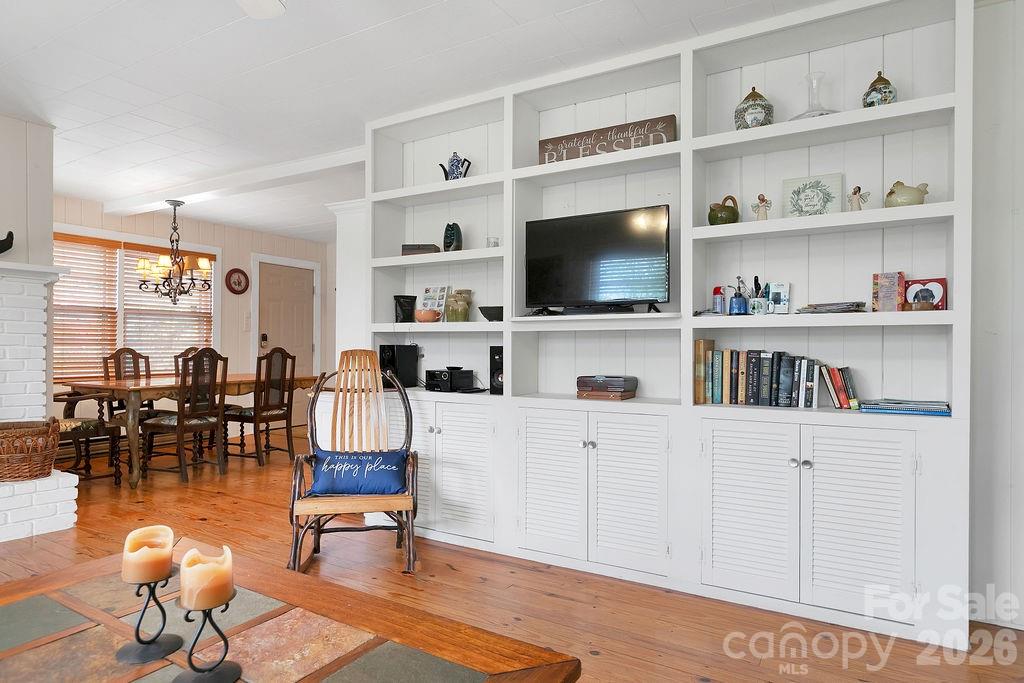 218 Hickory Lane — Lake Toxaway