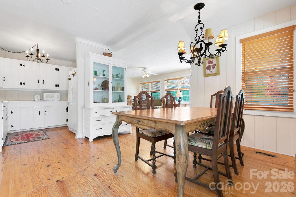 218 Hickory Lane — Lake Toxaway