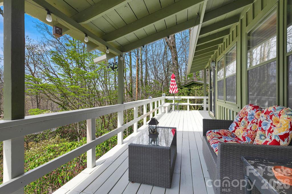 218 Hickory Lane — Lake Toxaway