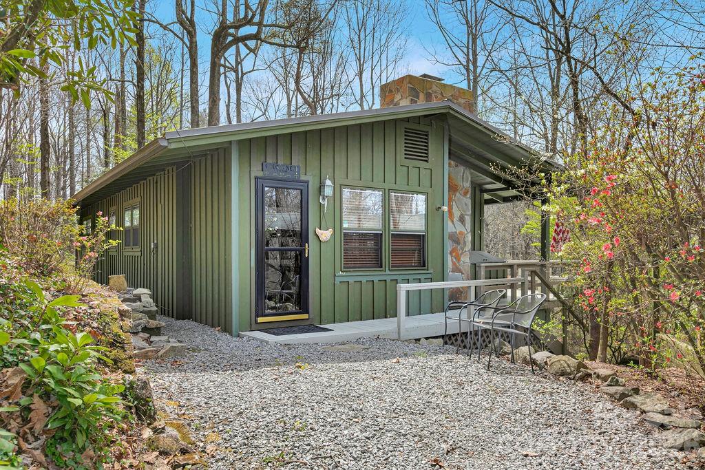 218 Hickory Lane — Lake Toxaway