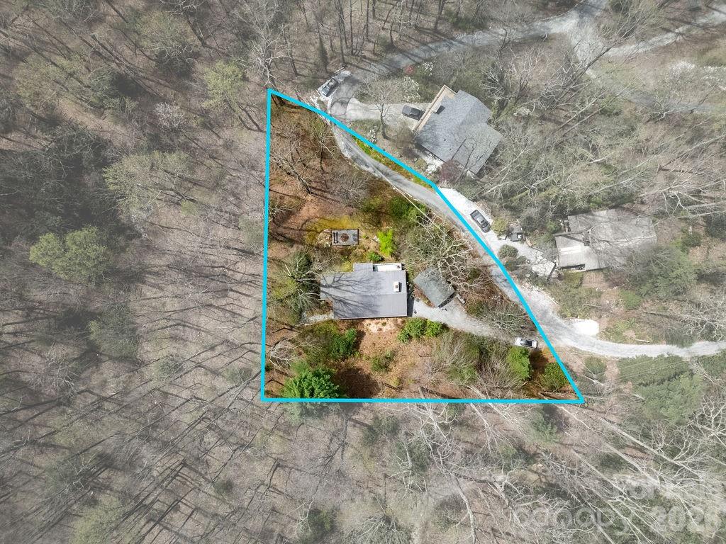 218 Hickory Lane — Lake Toxaway