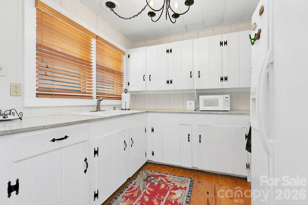 218 Hickory Lane — Lake Toxaway