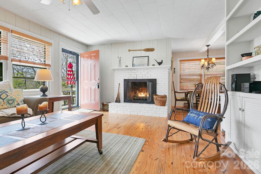 218 Hickory Lane — Lake Toxaway