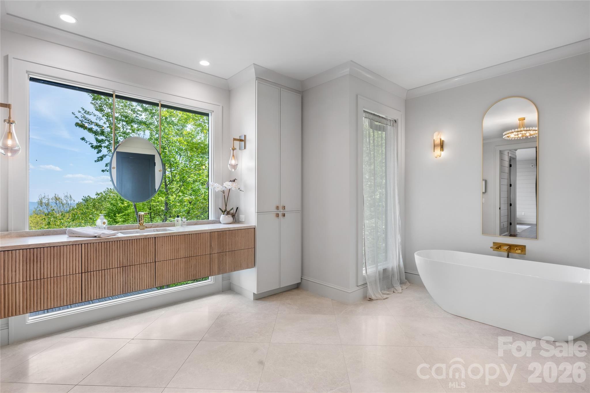 96 Moltz Court — Lake Toxaway