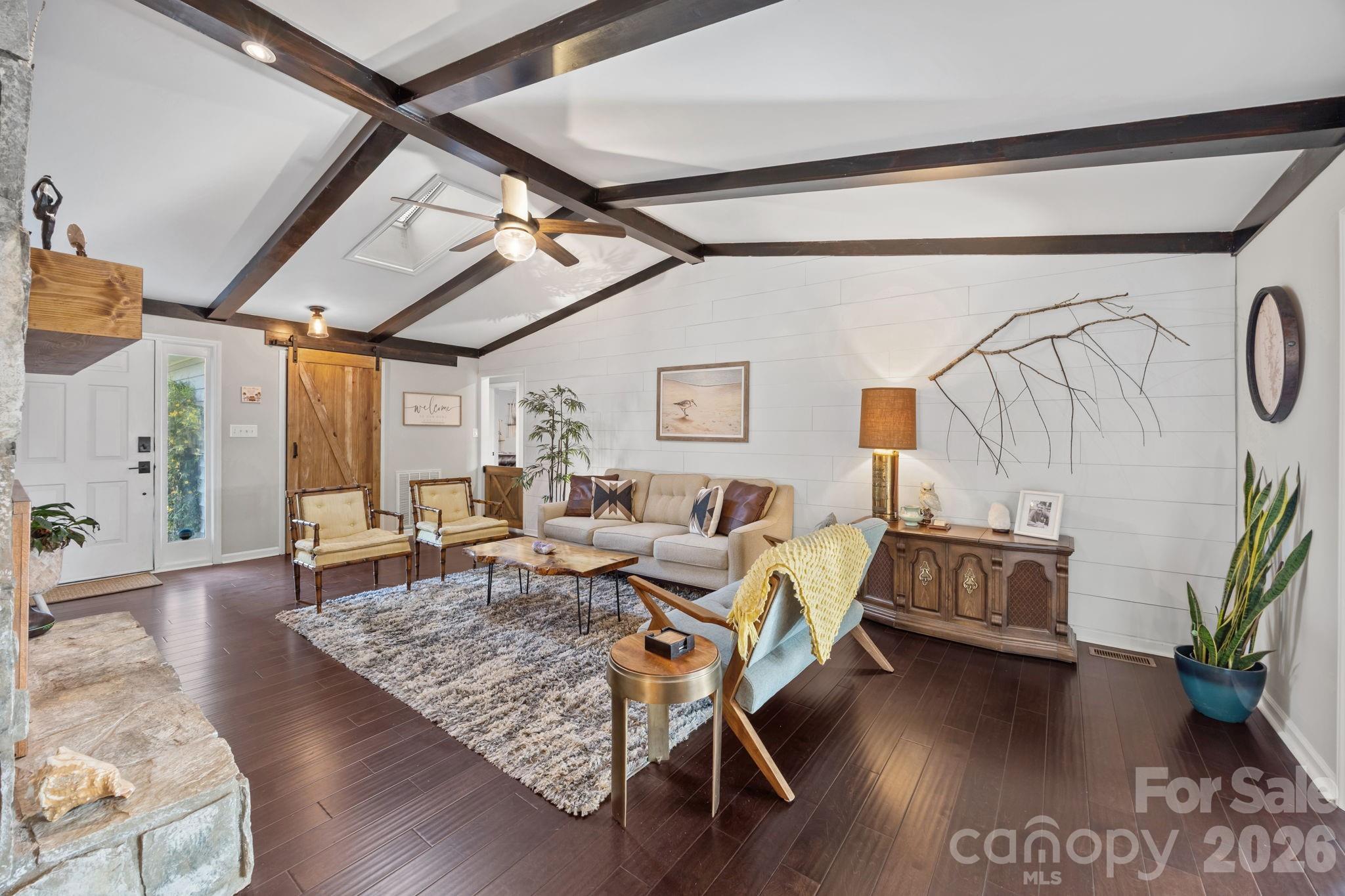 5218 Glenwood Street — Sherrills Ford