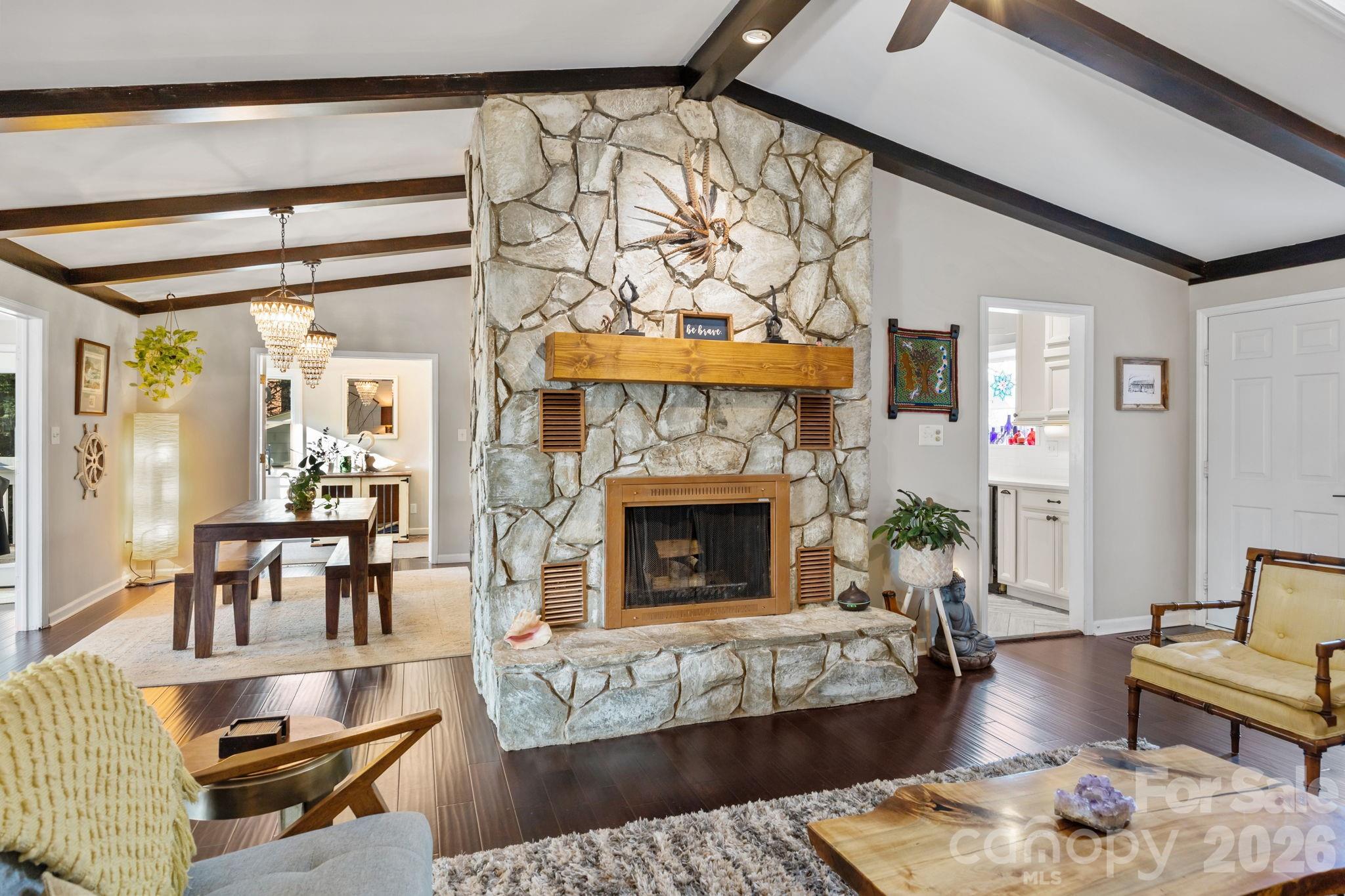 5218 Glenwood Street — Sherrills Ford