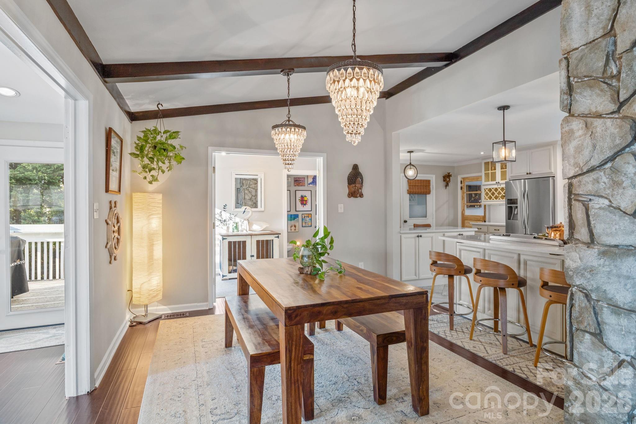 5218 Glenwood Street — Sherrills Ford