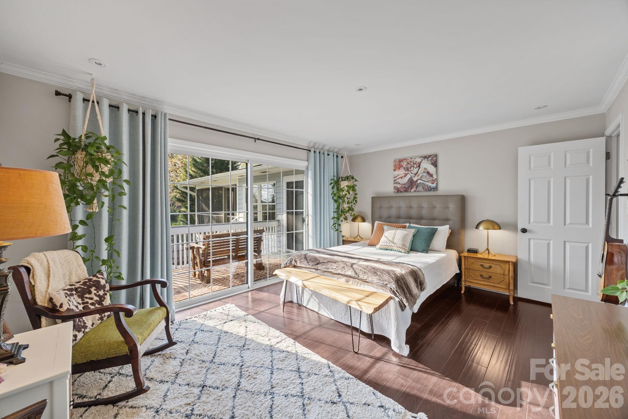 5218 Glenwood Street — Sherrills Ford
