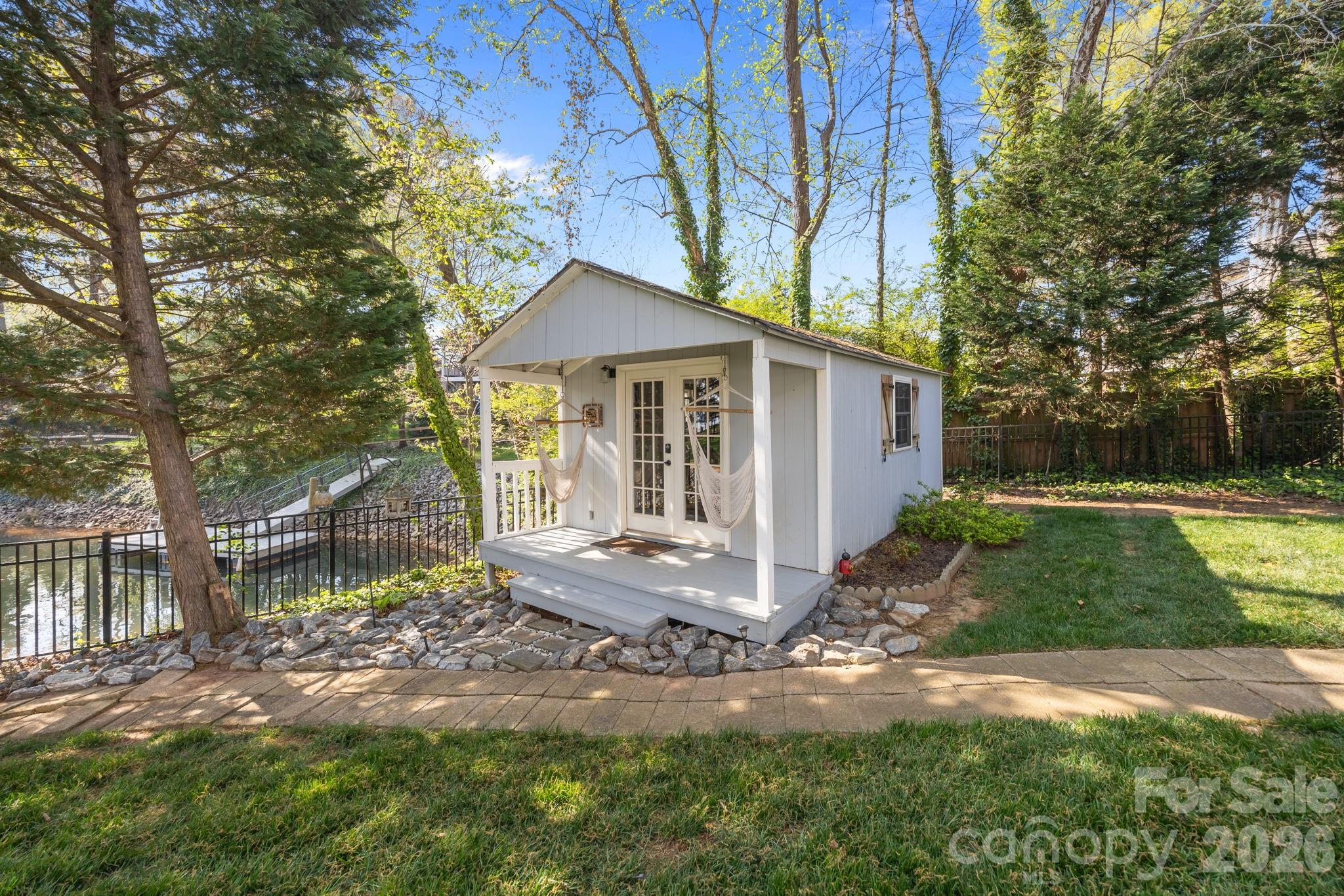 5218 Glenwood Street — Sherrills Ford