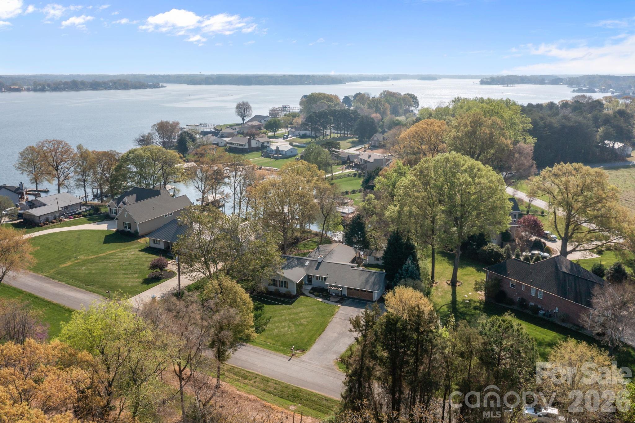 5218 Glenwood Street — Sherrills Ford