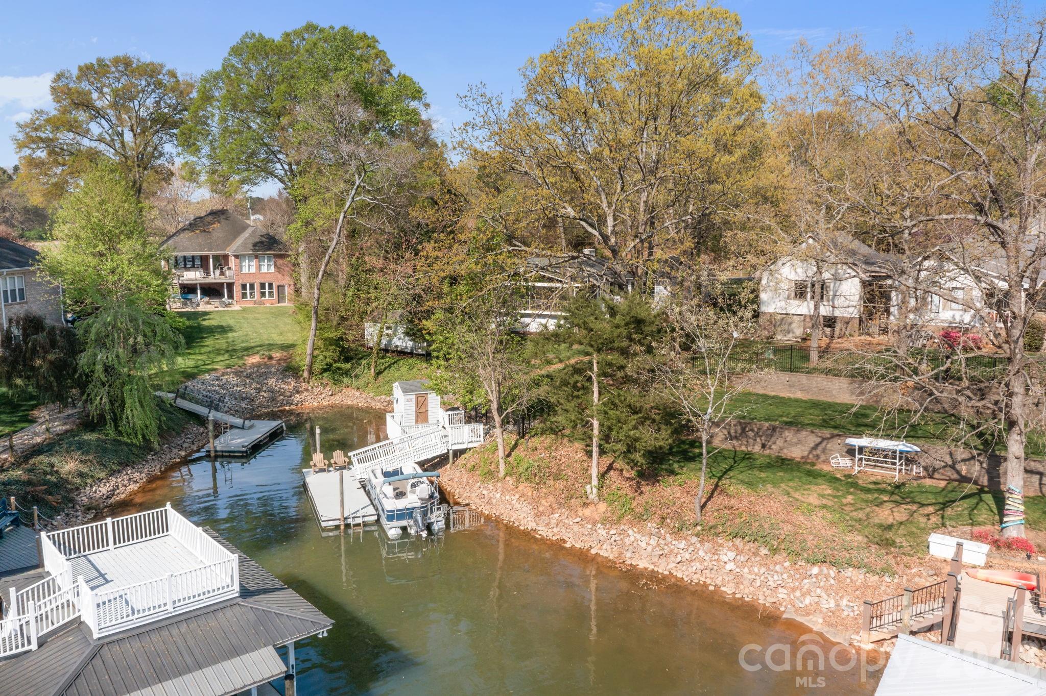 5218 Glenwood Street — Sherrills Ford