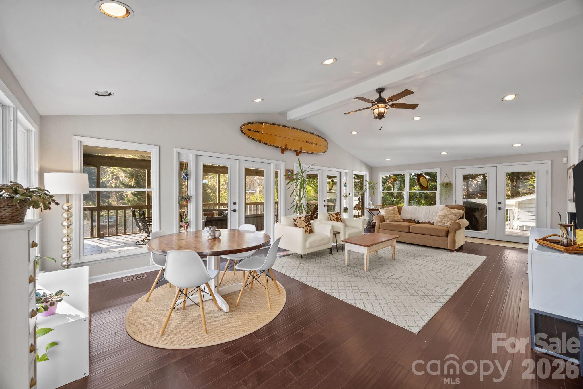 5218 Glenwood Street — Sherrills Ford