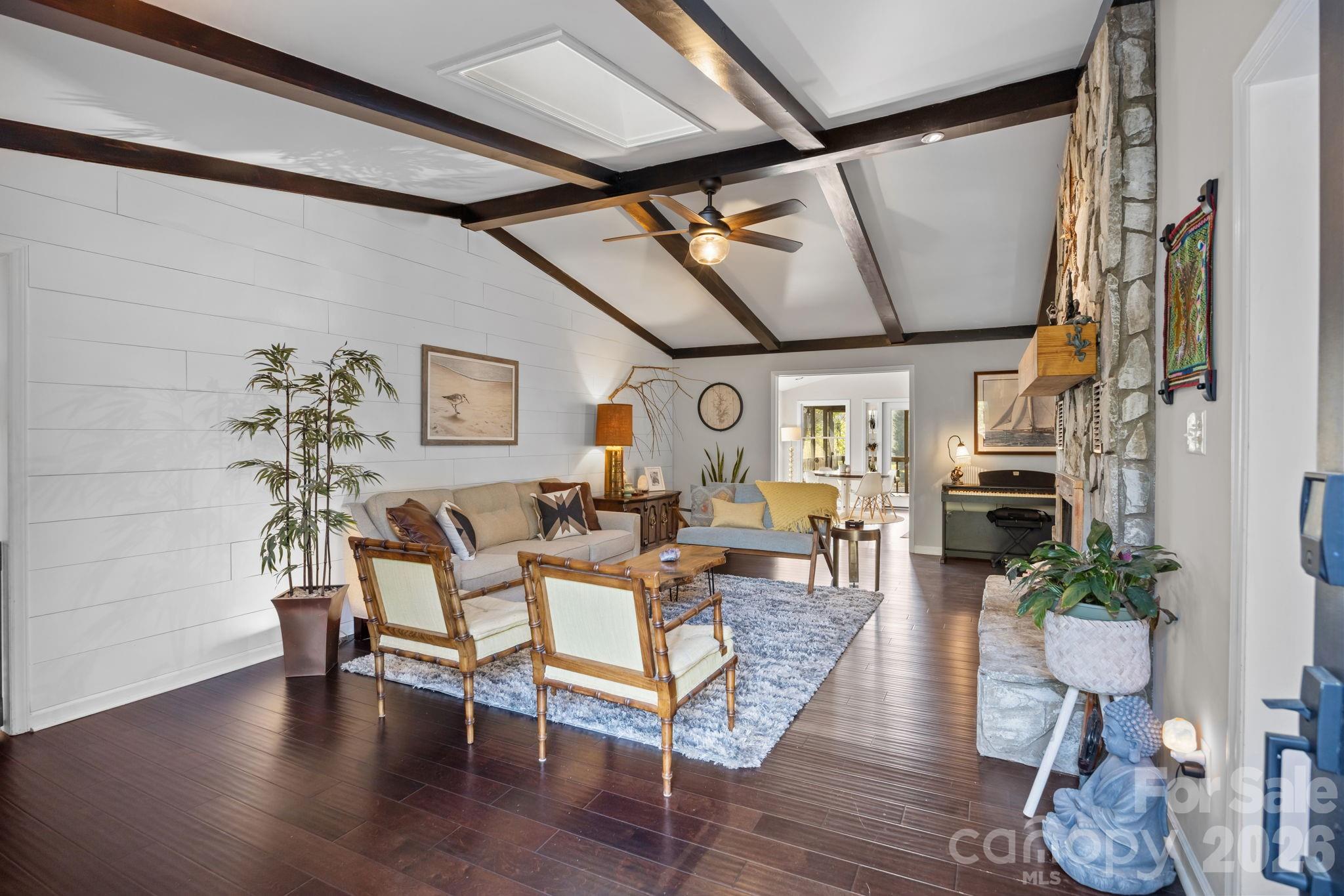 5218 Glenwood Street — Sherrills Ford