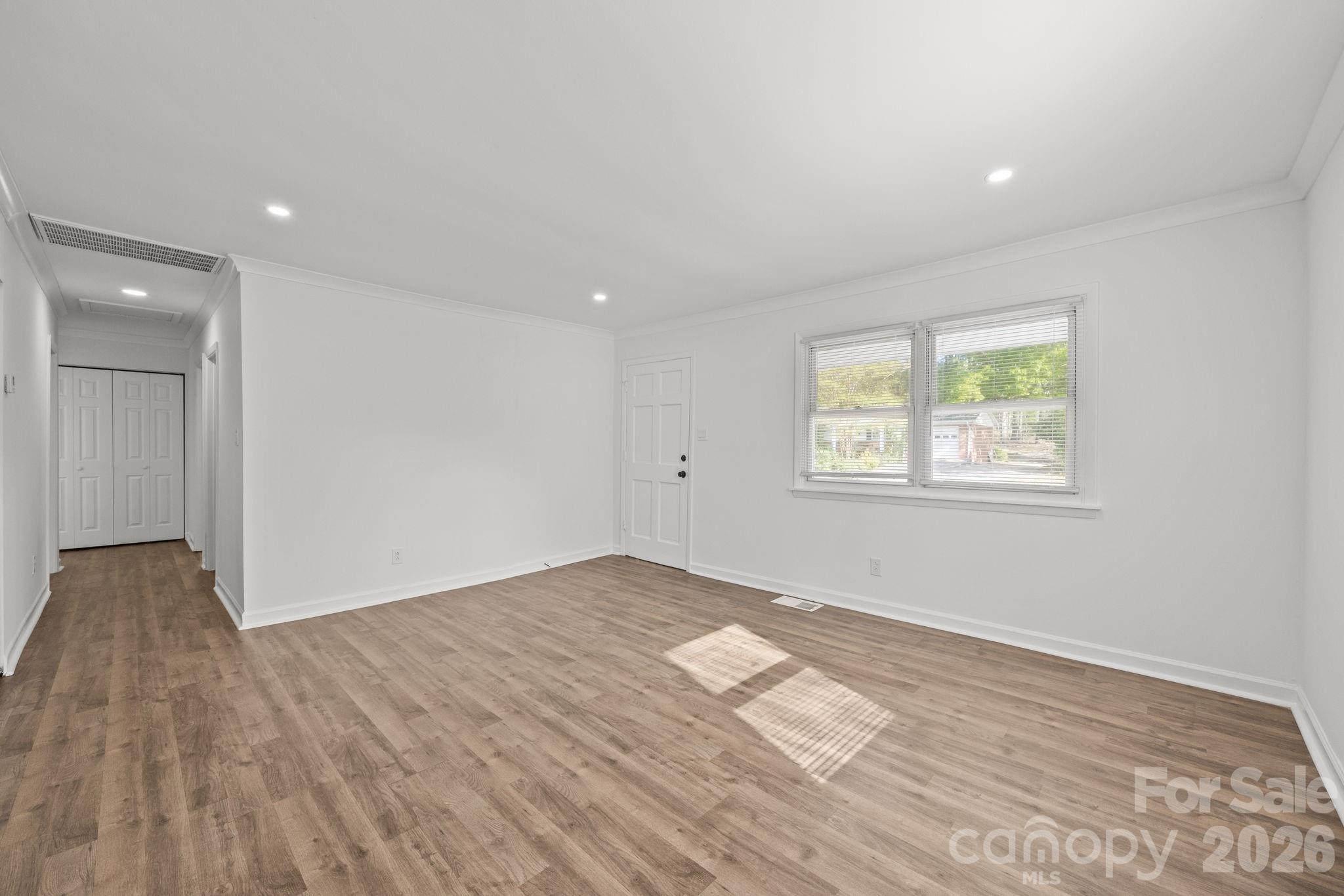 2309 Longleaf Drive — Charlotte