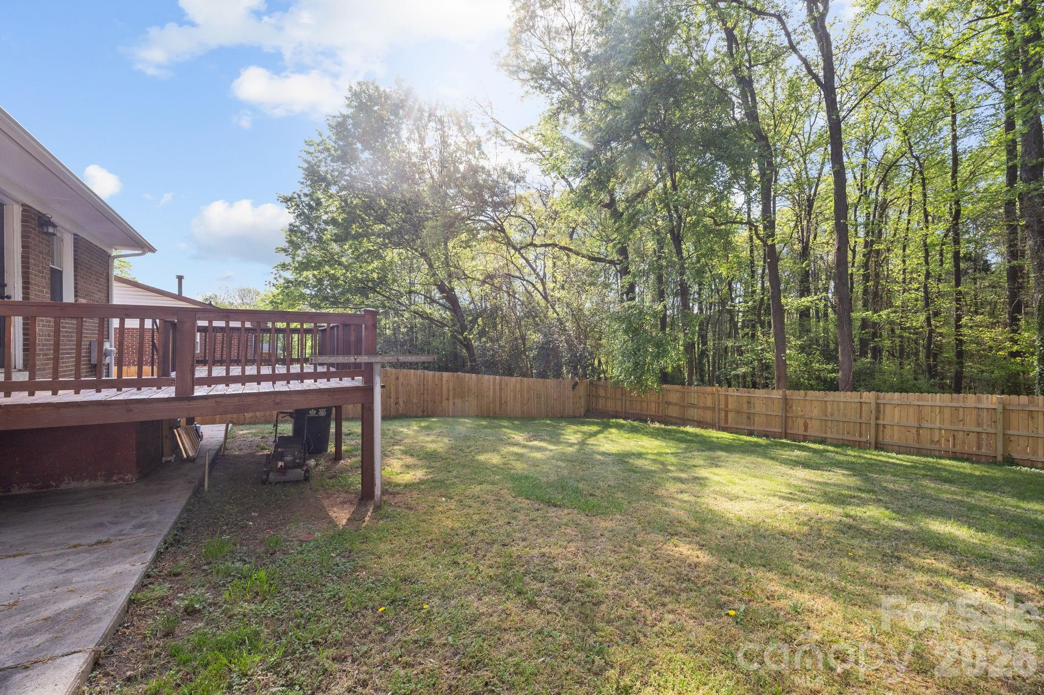 2309 Longleaf Drive — Charlotte