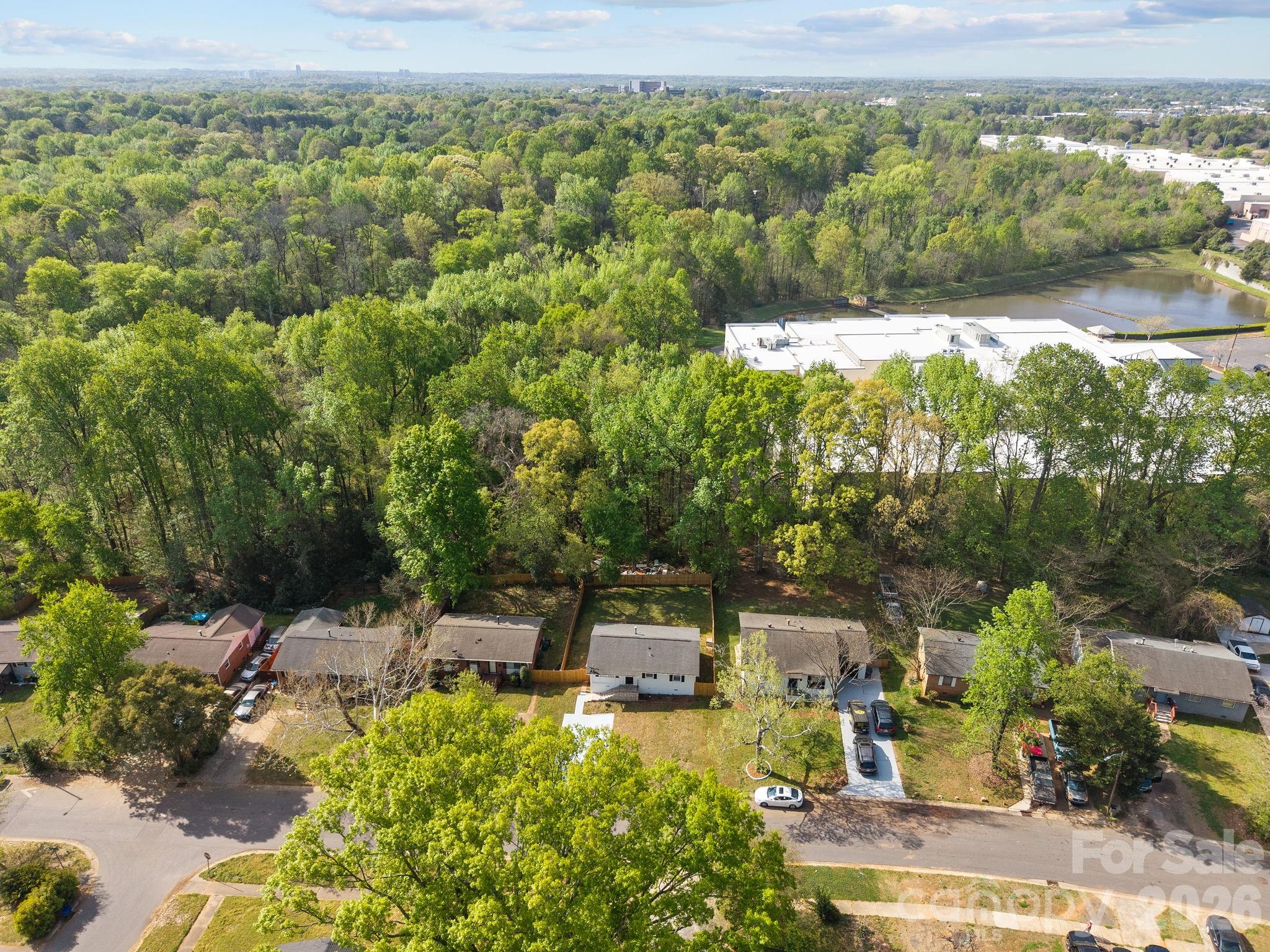 2309 Longleaf Drive — Charlotte