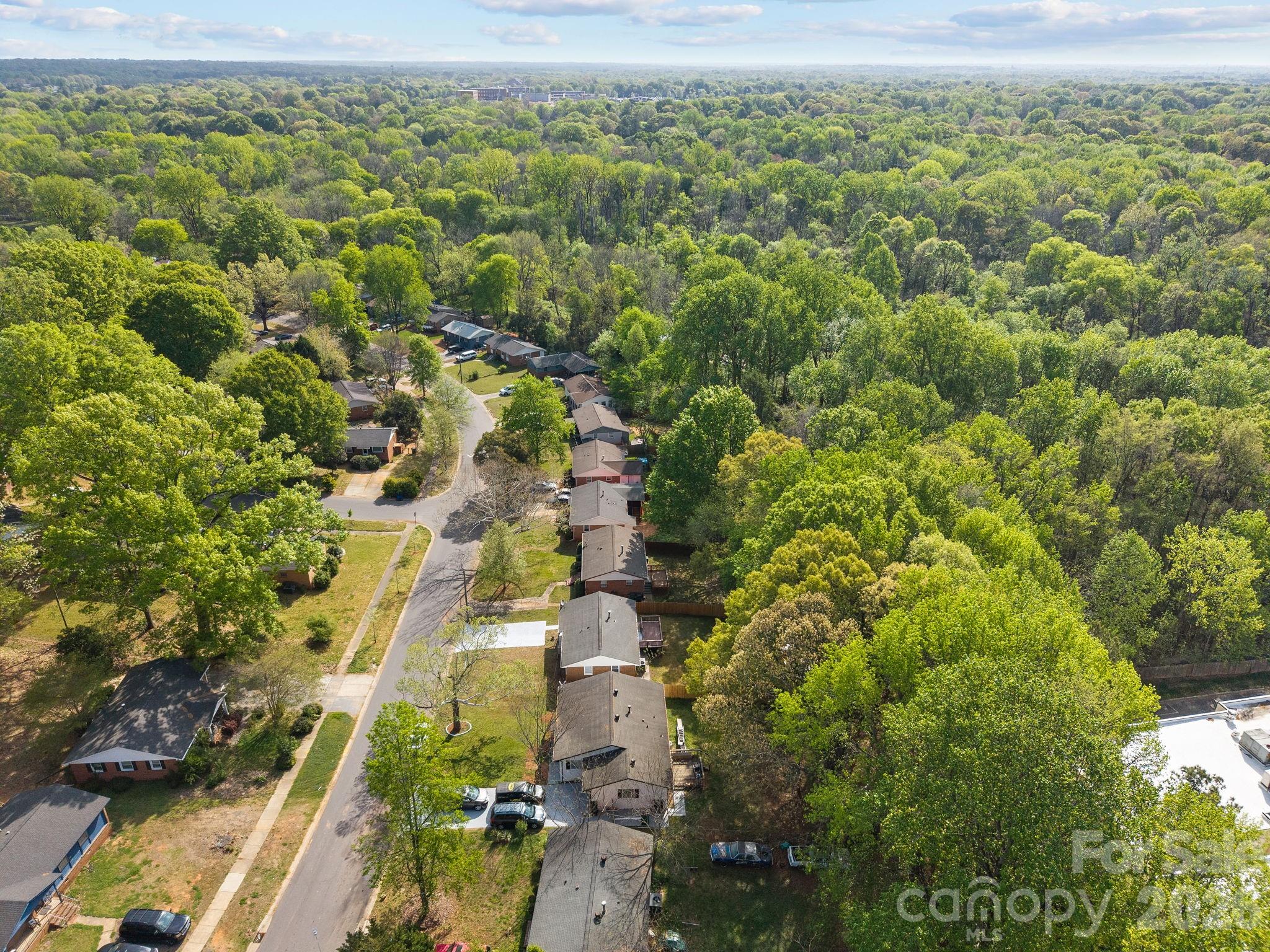 2309 Longleaf Drive — Charlotte
