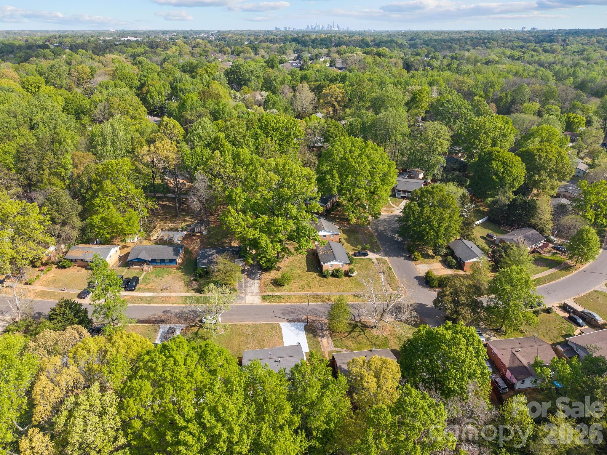 2309 Longleaf Drive — Charlotte