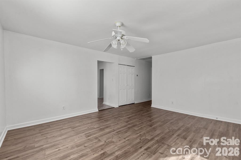 2309 Longleaf Drive — Charlotte