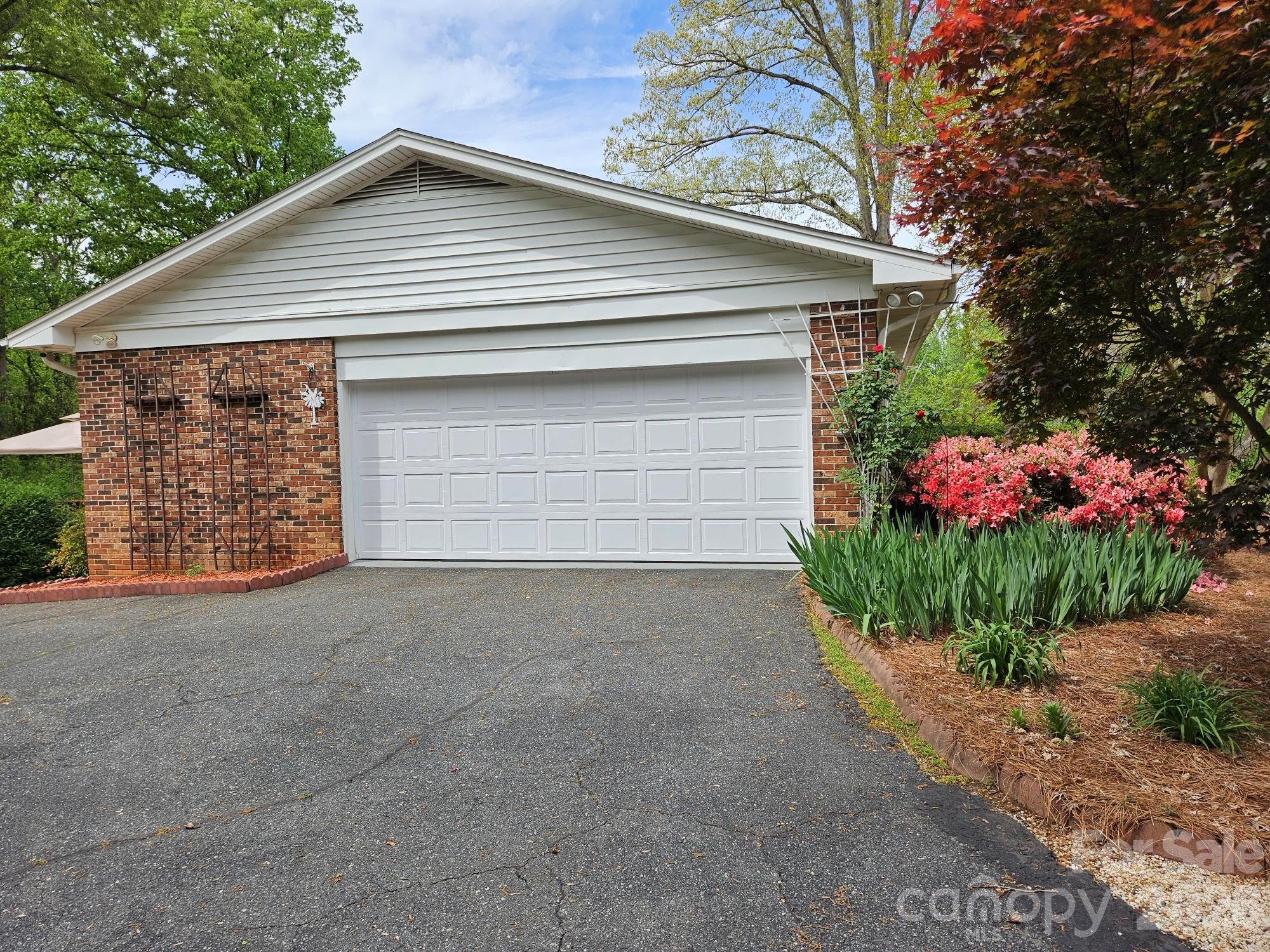 3241 Tanglewood Drive — Rock Hill