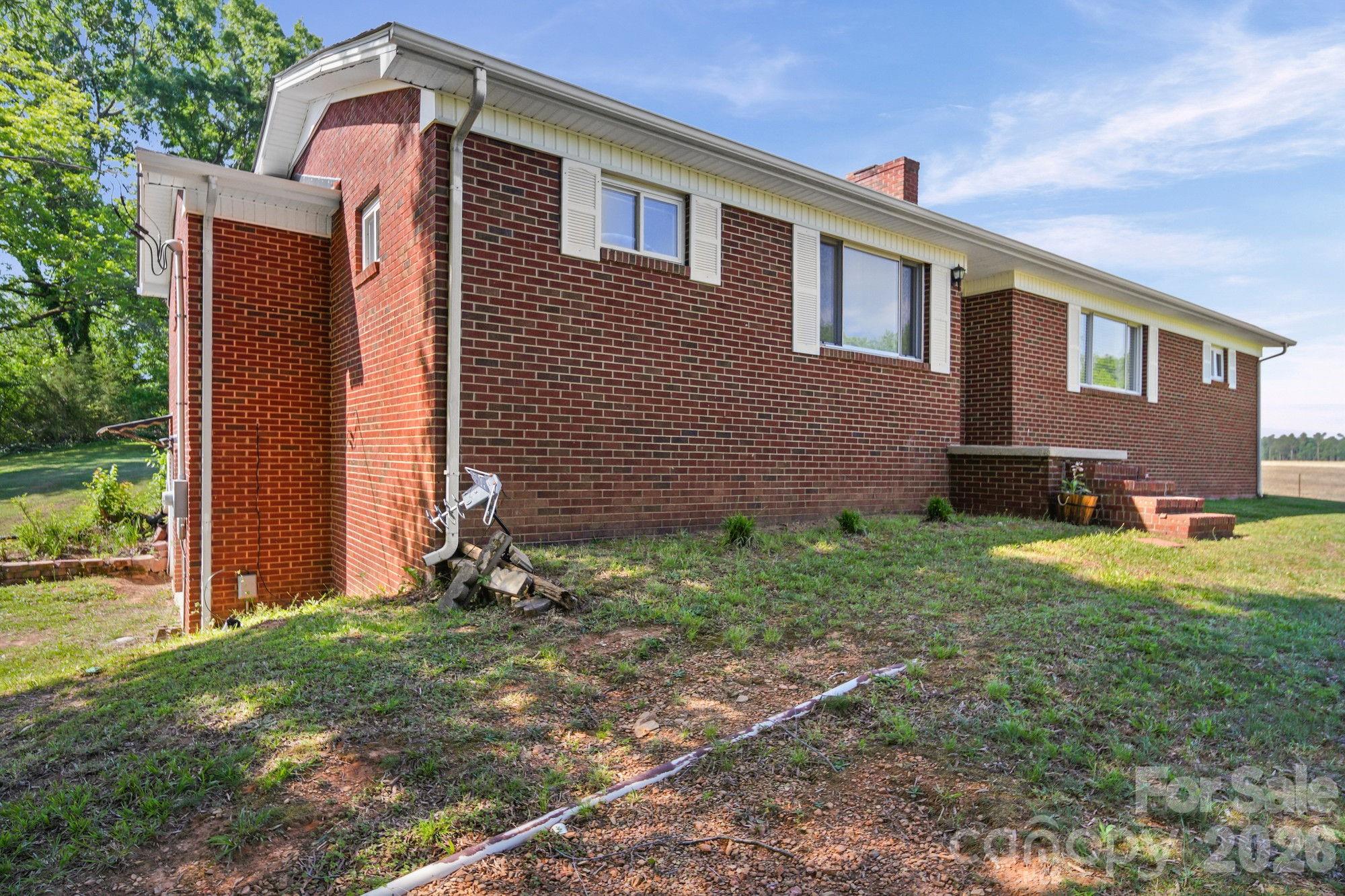 5949 Old Thompson Road — Norwood