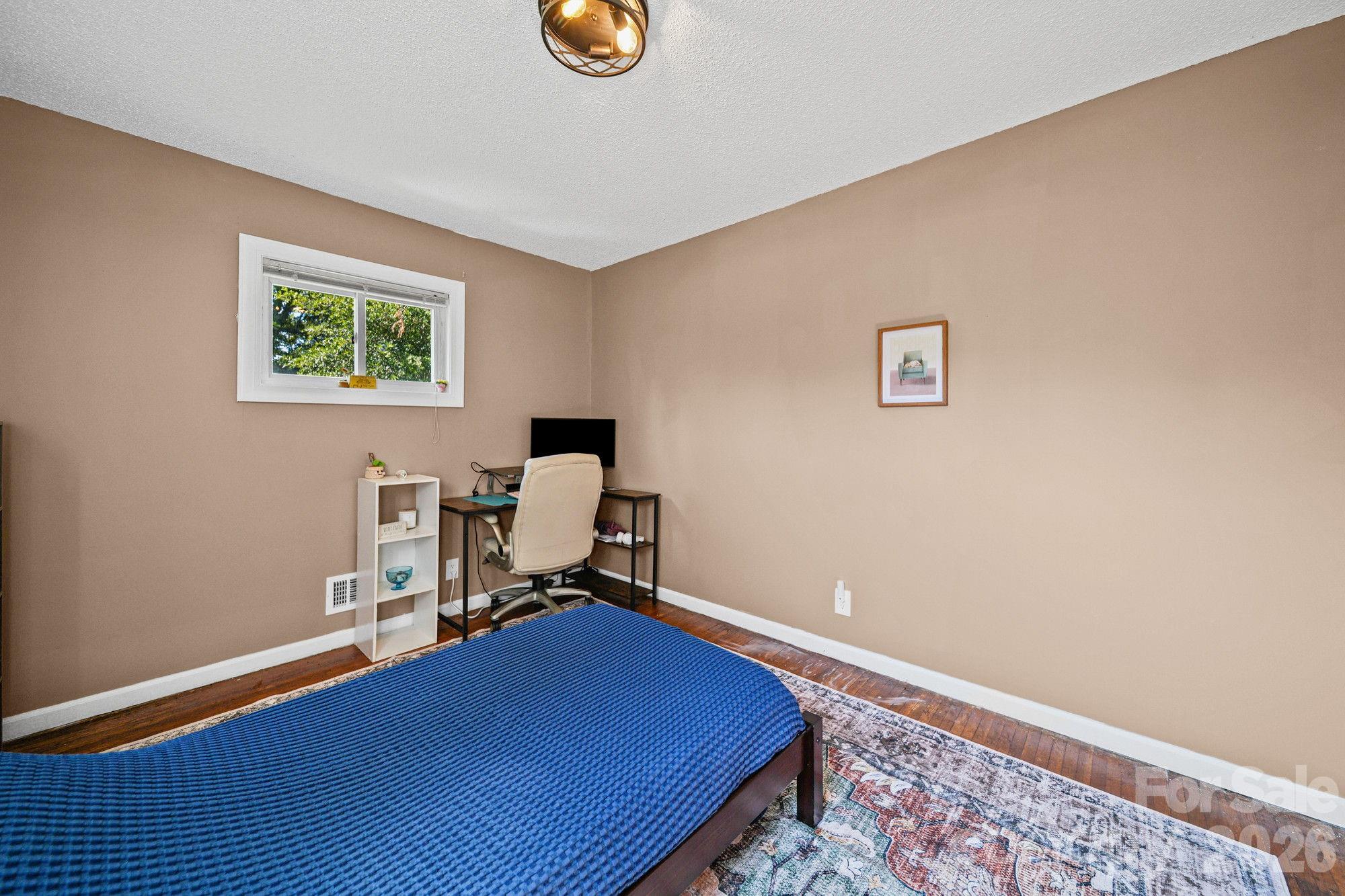 5949 Old Thompson Road — Norwood
