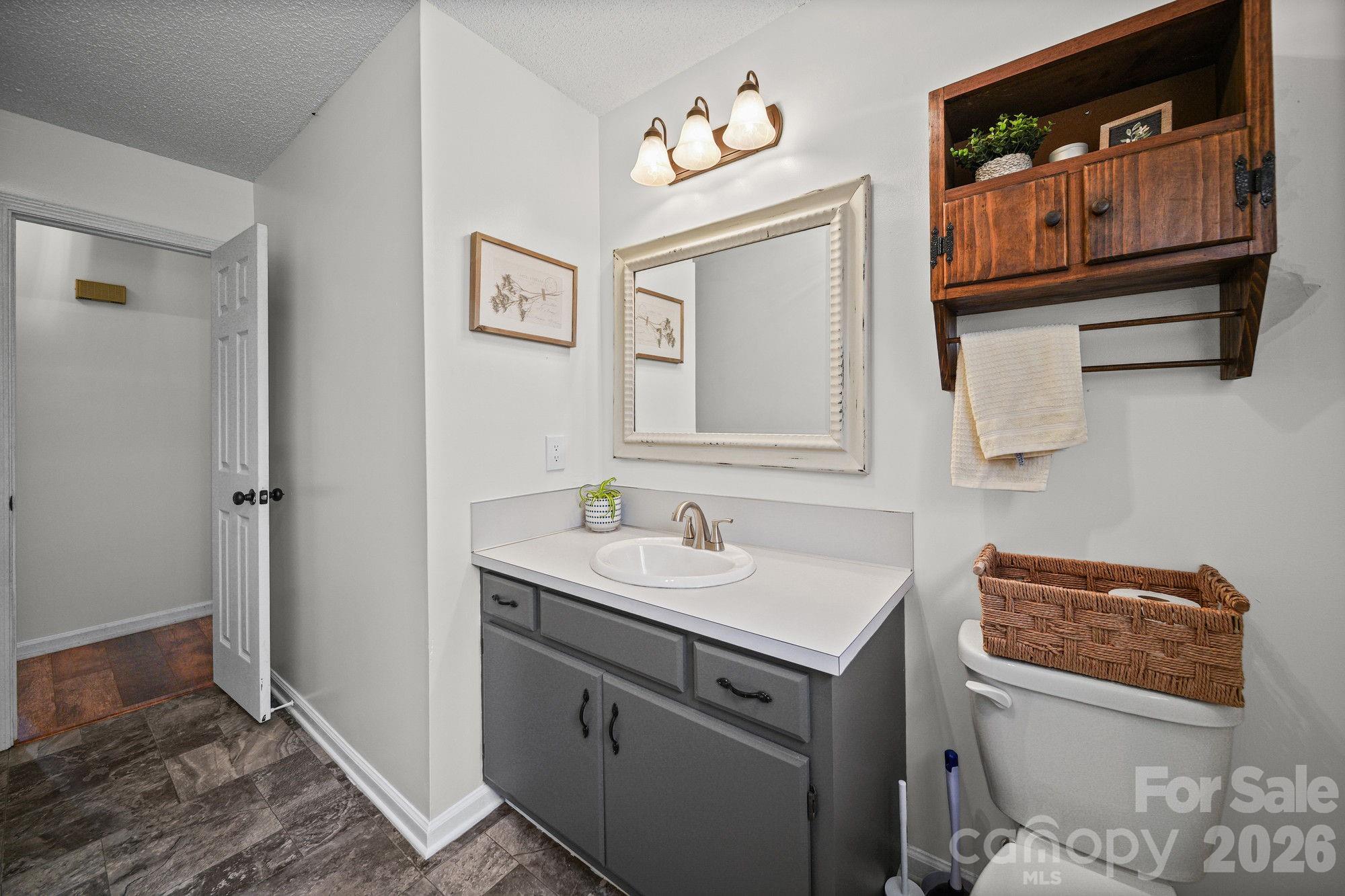 5949 Old Thompson Road — Norwood