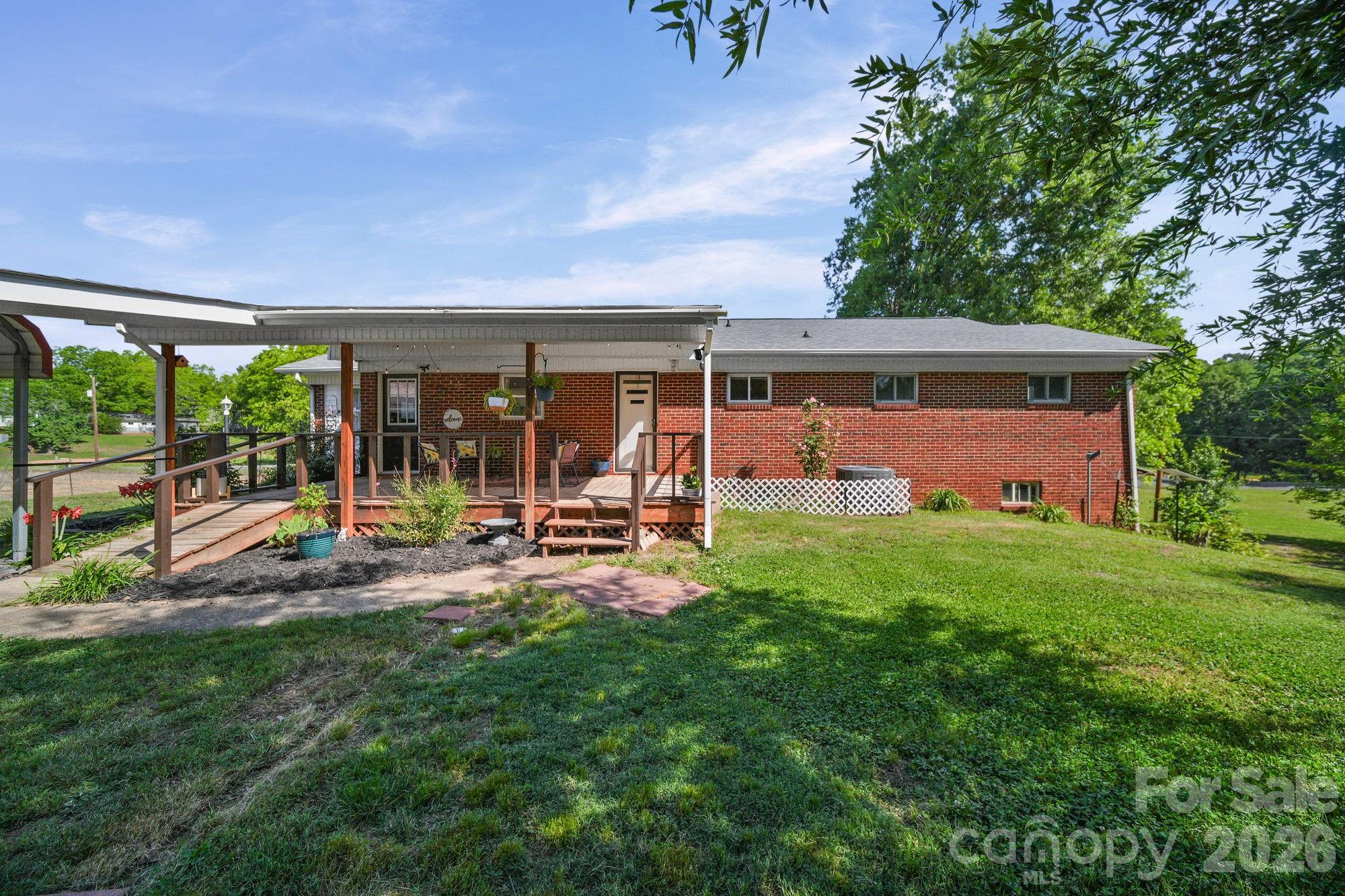 5949 Old Thompson Road — Norwood