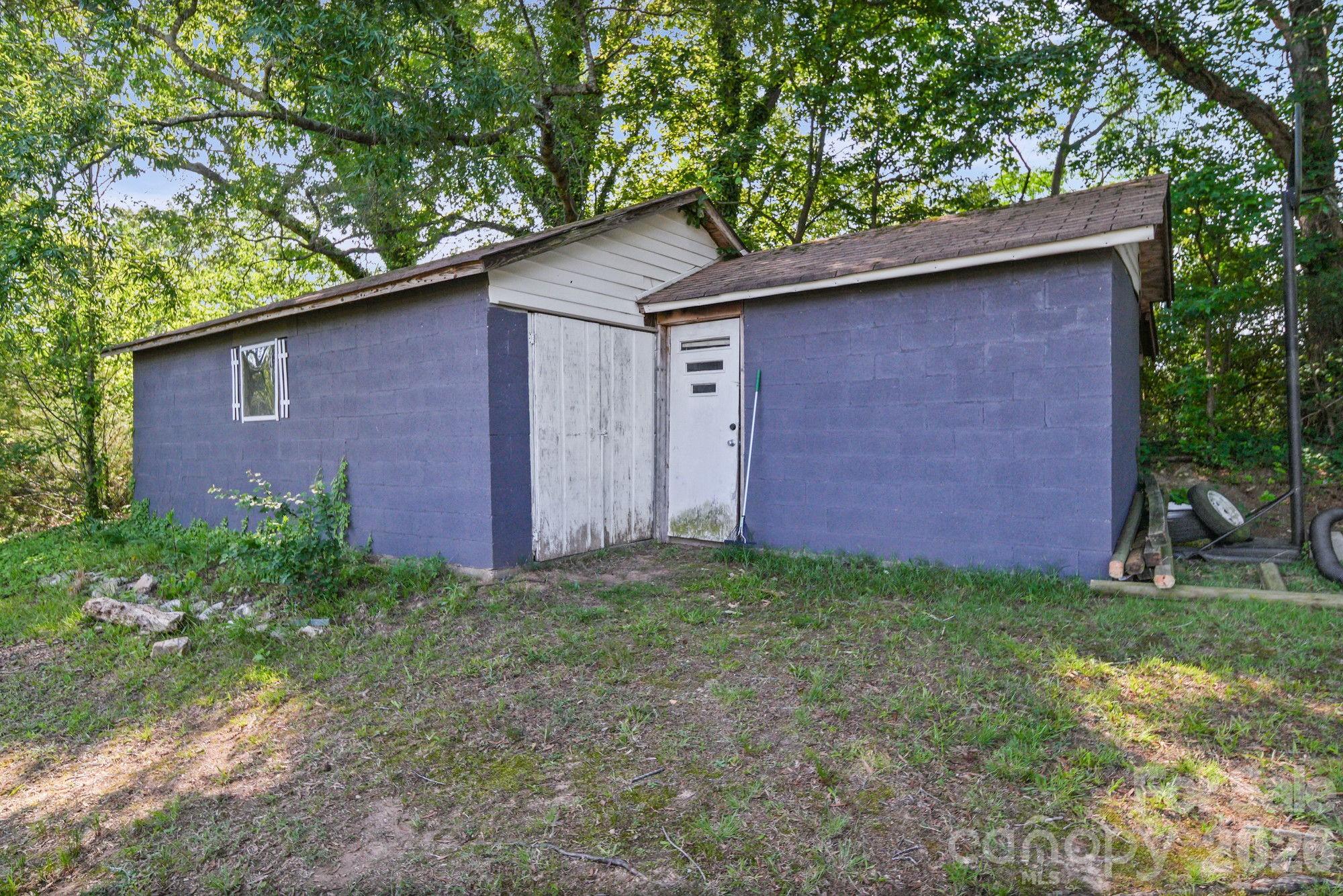 5949 Old Thompson Road — Norwood