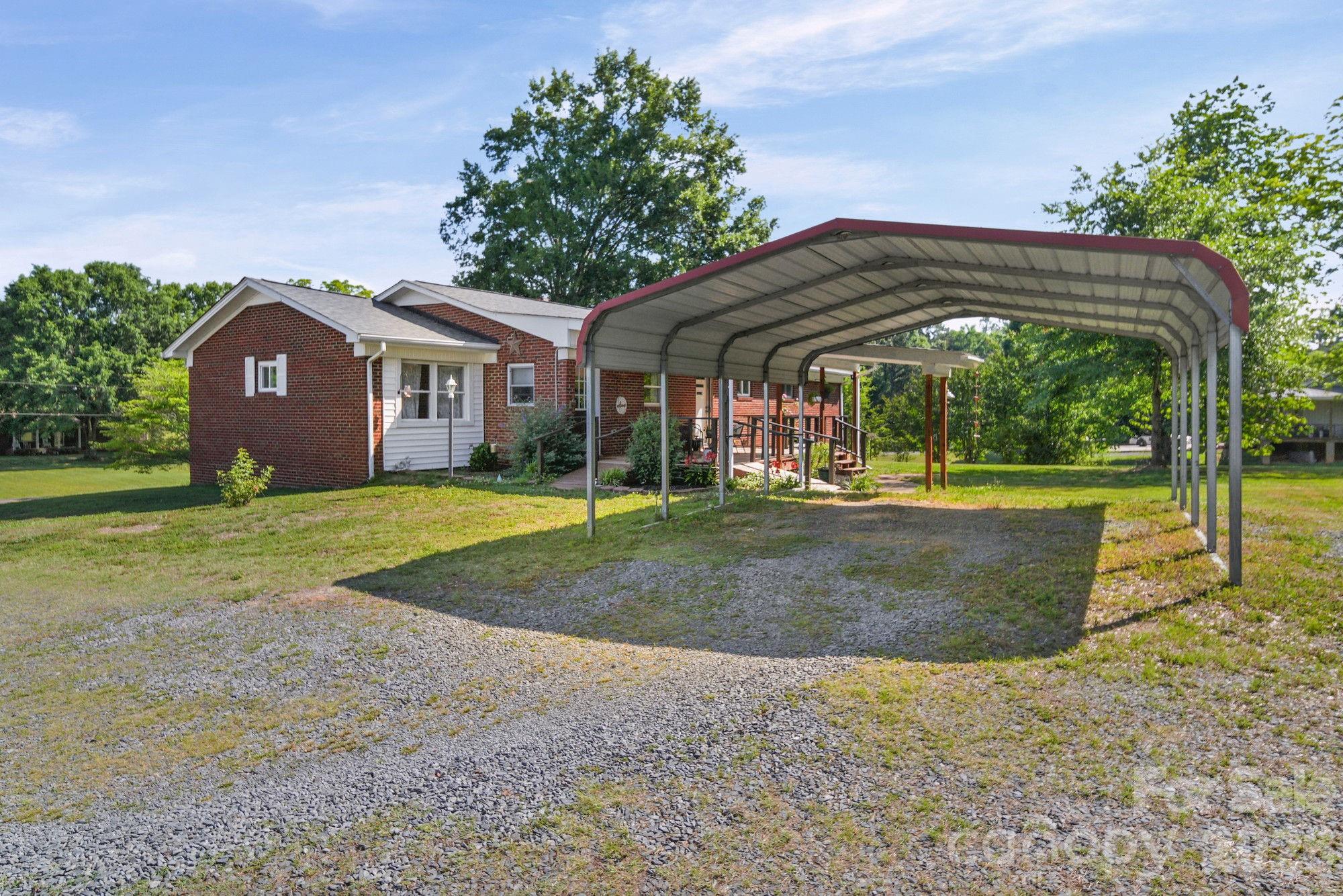 5949 Old Thompson Road — Norwood