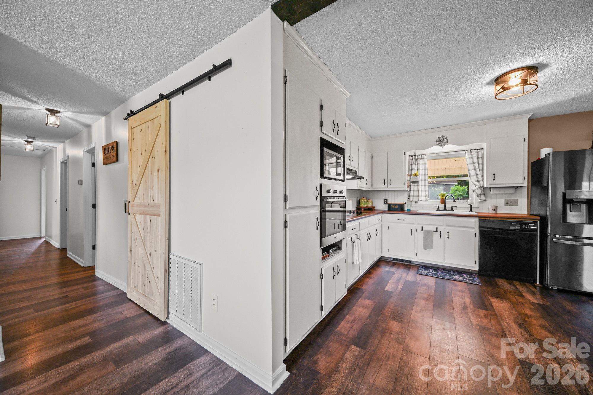 5949 Old Thompson Road — Norwood